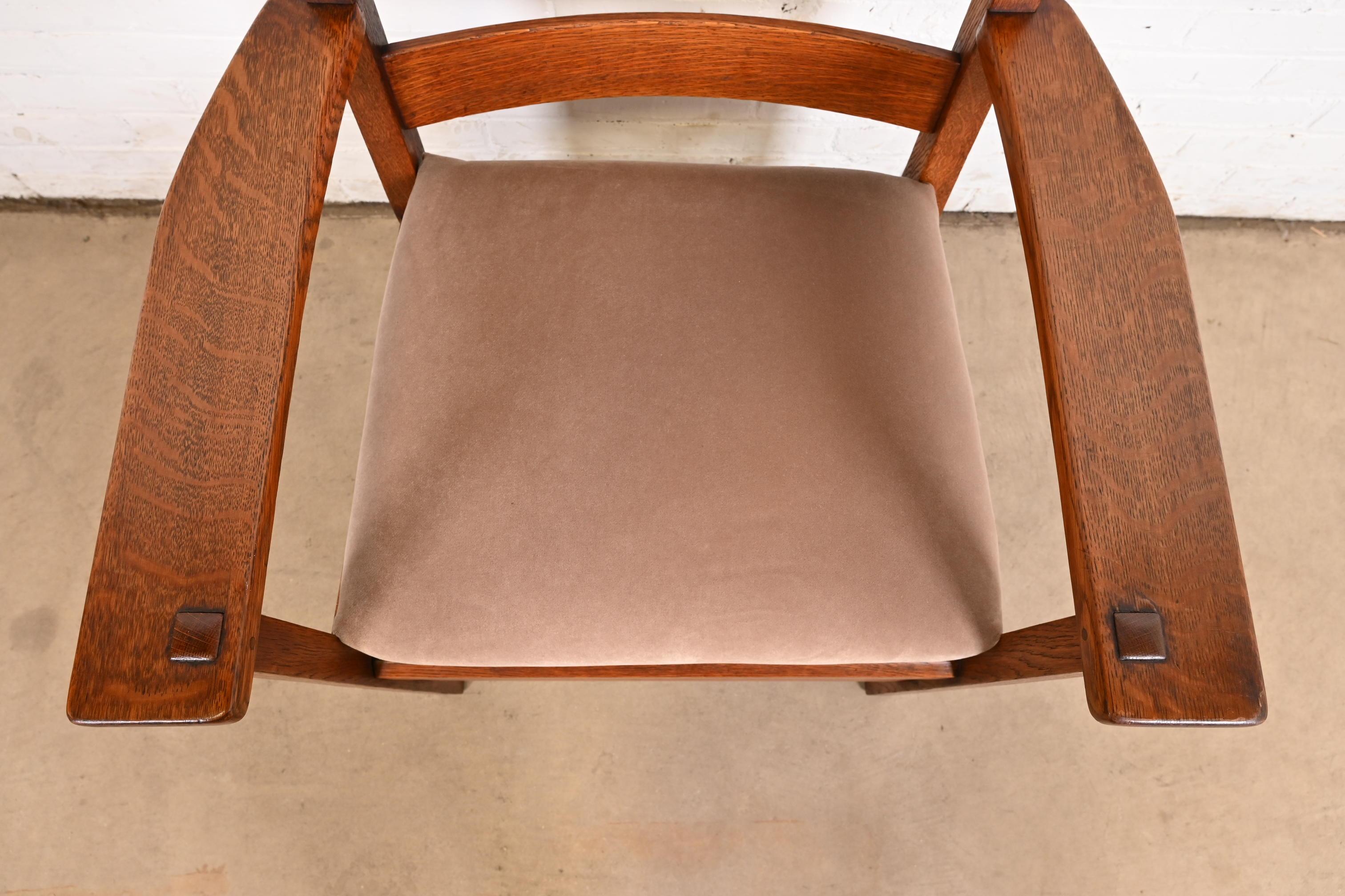 L. & J. G. Stickley Antiker Arts & Crafts-Sessel aus Eichenholz im Missionsstil, um 1900 im Angebot 1