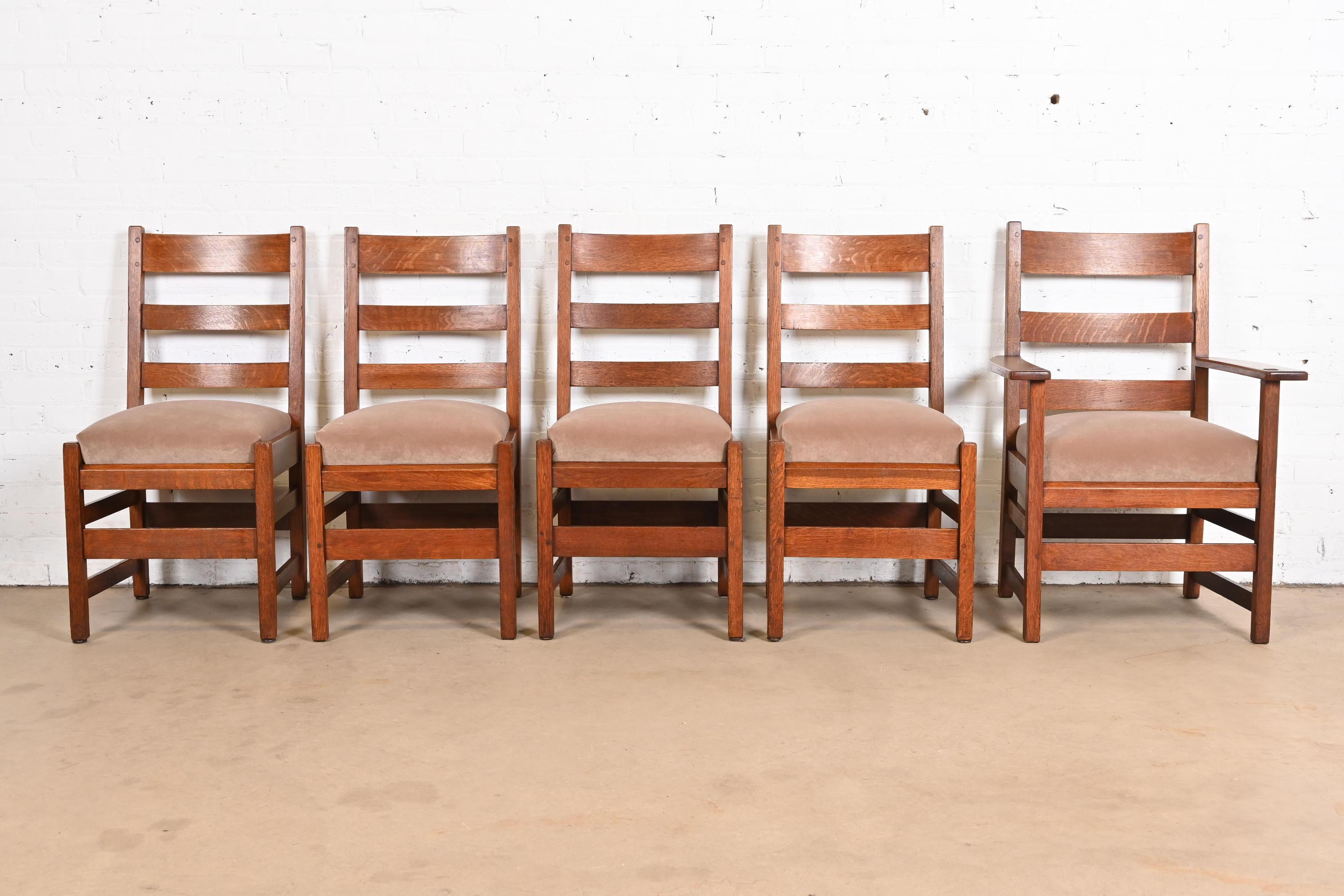 Arts and Crafts L.L.A. e G.G. Stickley Sedie da pranzo con schienale a scaletta in Oak Mission Arts & Crafts in vendita