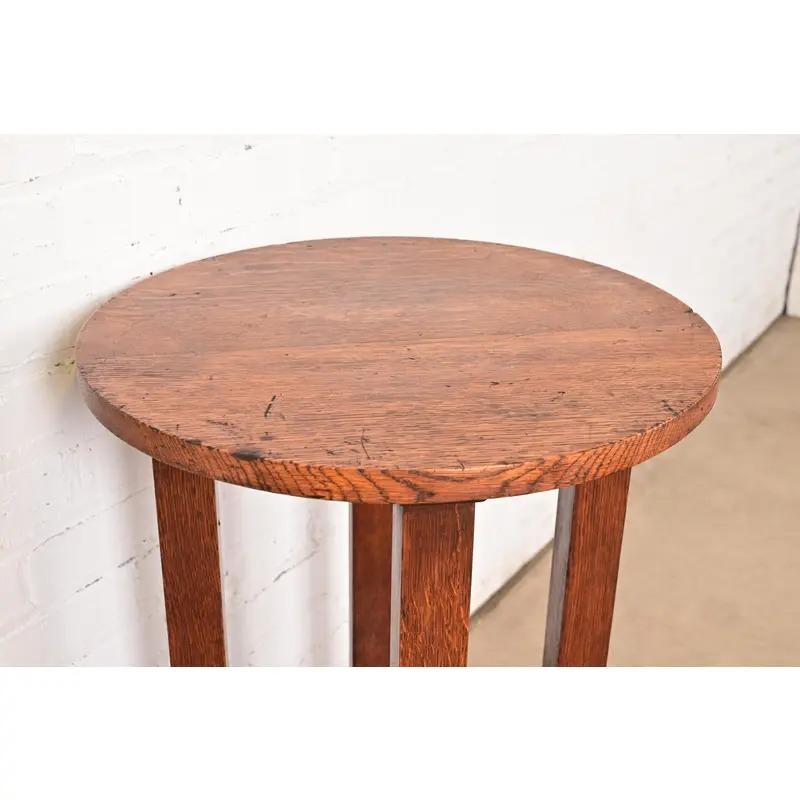L. & J. G. Stickley Antique Mission Oak Arts & Crafts Lamp Table or Side Table For Sale 1