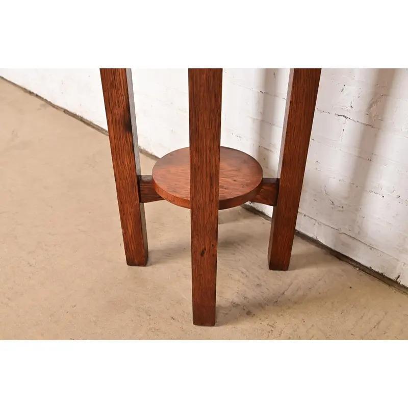 L. & J. G. Stickley Antique Mission Oak Arts & Crafts Lamp Table or Side Table For Sale 2