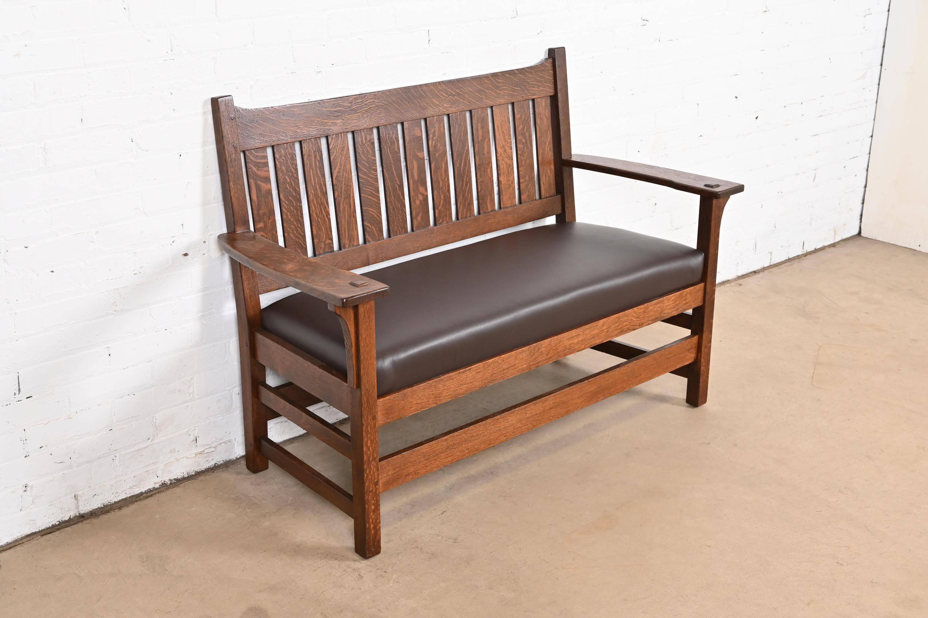 L. & J. G. Stickley Antique Mission Oak Arts & Crafts Open Arm Settee, Restored In Good Condition In South Bend, IN