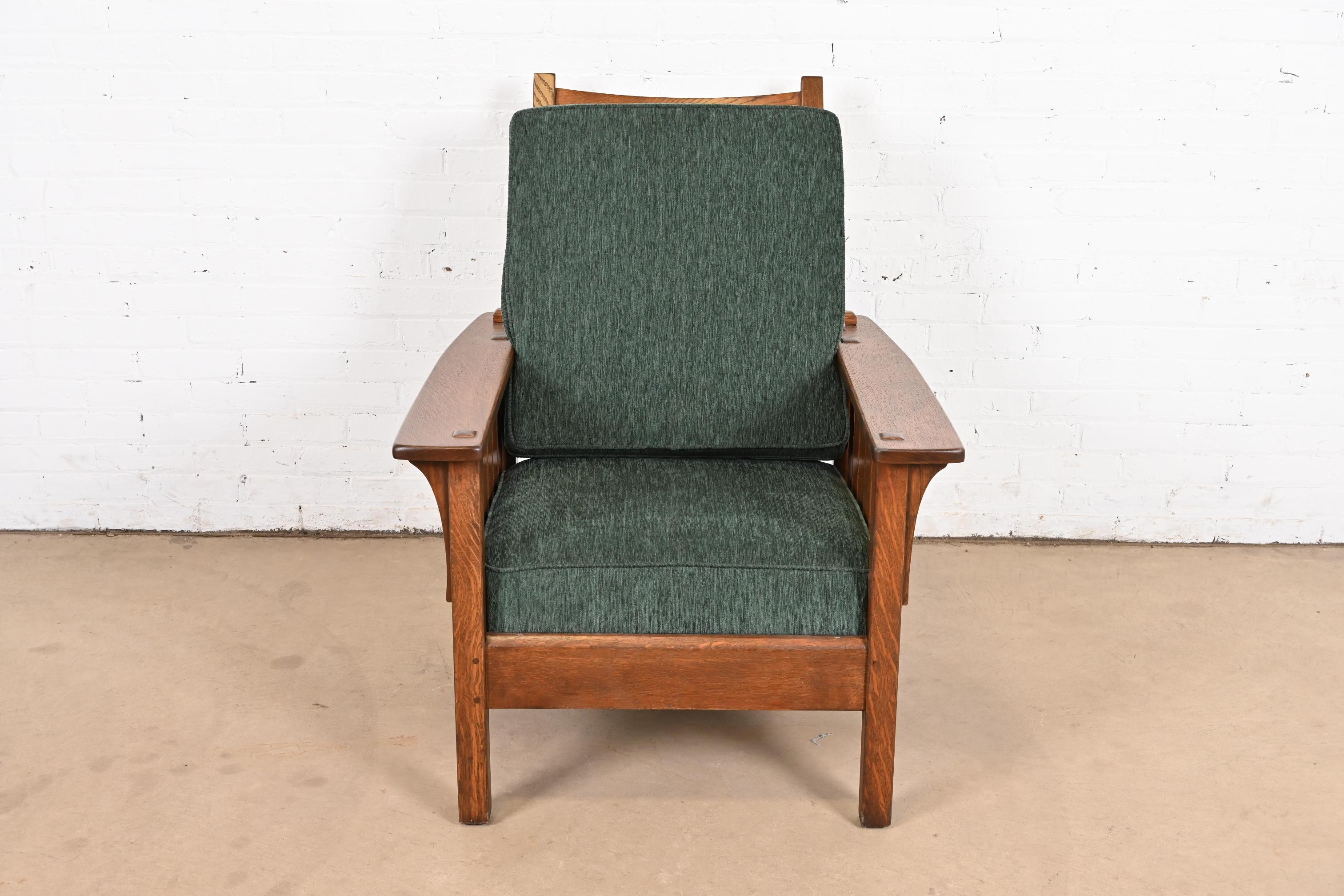 L. & J. G. Stickley Antiker Missions-Loungesessel aus Eichenholz im Arts and Crafts-Stil (20. Jahrhundert) im Angebot