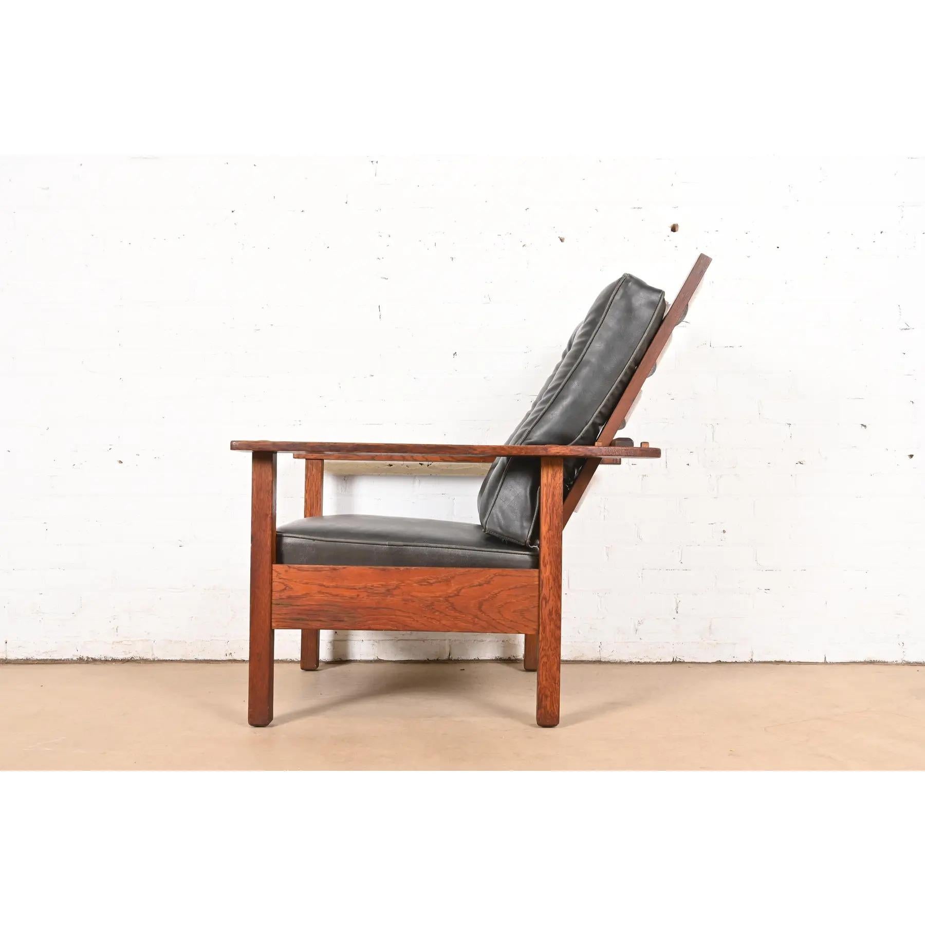 L. & J. G. Stickley Silla Morris reclinable antigua Mission Arts & Crafts de roble siglo XX en venta