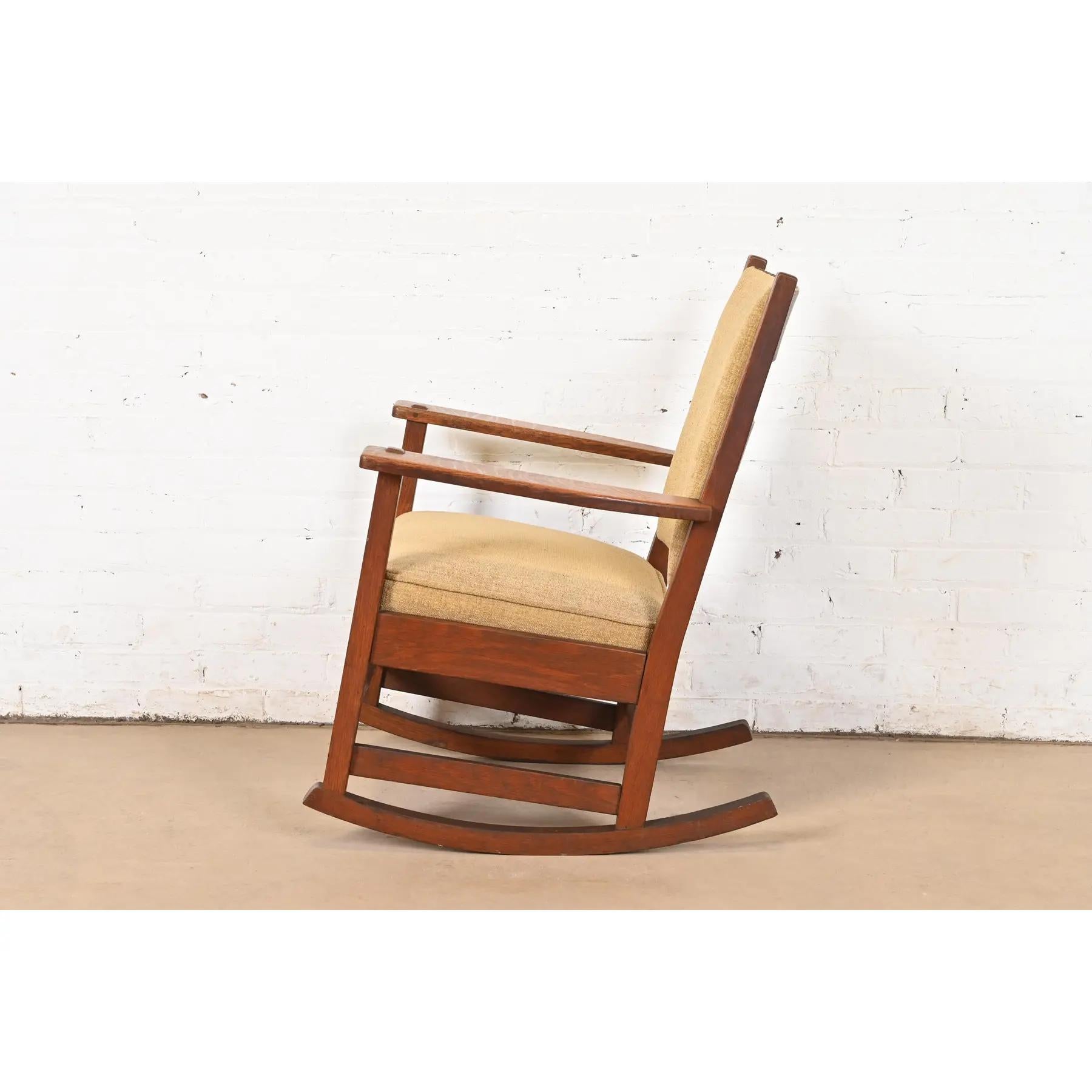 L. & J. G. Stickley Antique Mission Oak Arts & Crafts Rocking Chair, Circa 1900 For Sale 4