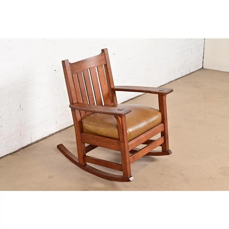 L. & J. G. Stickley Antiker Missionsstuhl aus Eichenholz im Arts and Crafts-Stil, um 1910 (Leder) im Angebot