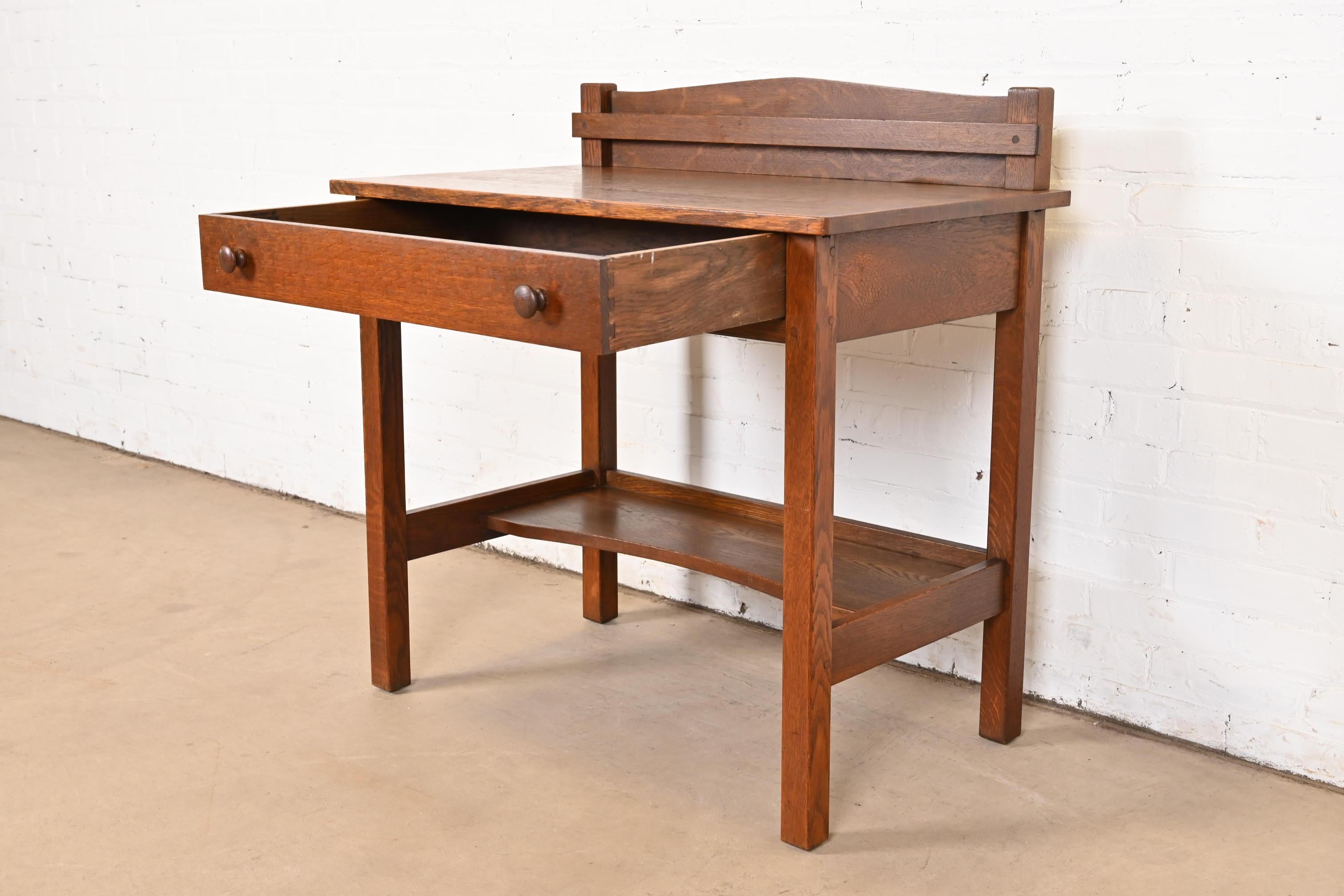 L. & J. G. Stickley Antike Mission Eichenholz Arts & Crafts Servier- oder Schreibtisch im Angebot 5