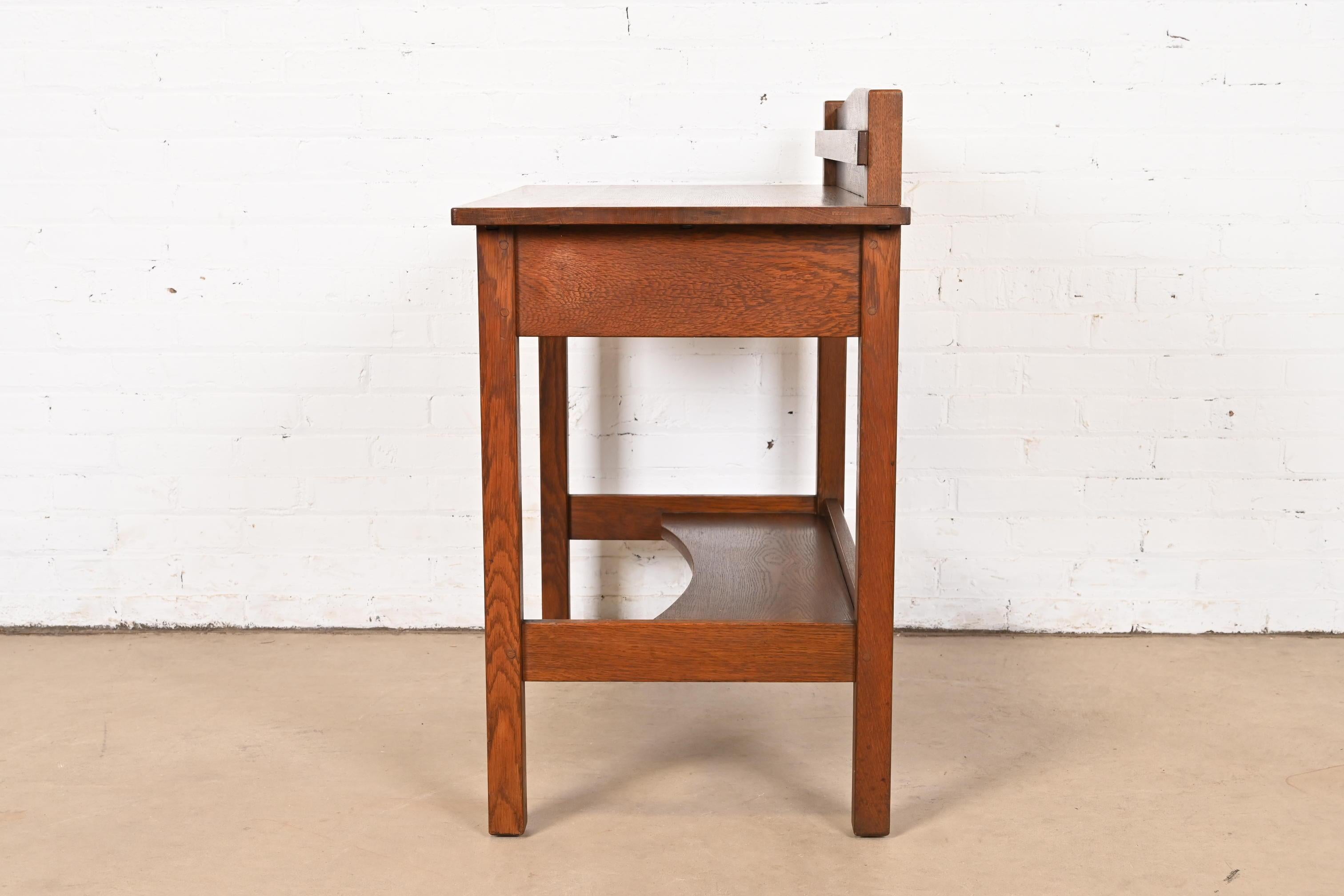 L. & J. G. Stickley Antike Mission Eichenholz Arts & Crafts Servier- oder Schreibtisch im Angebot 7