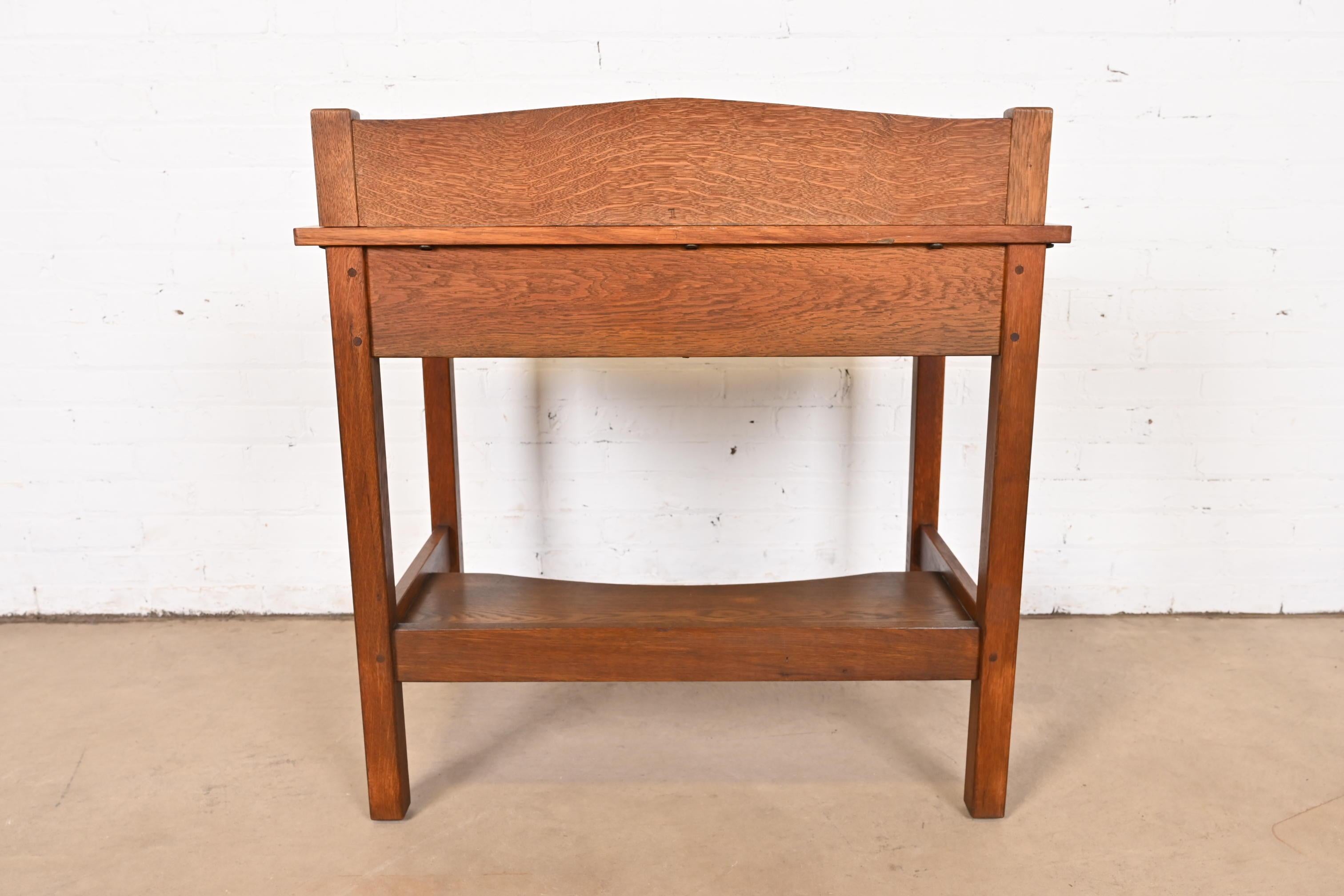 L. & J. G. Stickley Antike Mission Eichenholz Arts & Crafts Servier- oder Schreibtisch im Angebot 8
