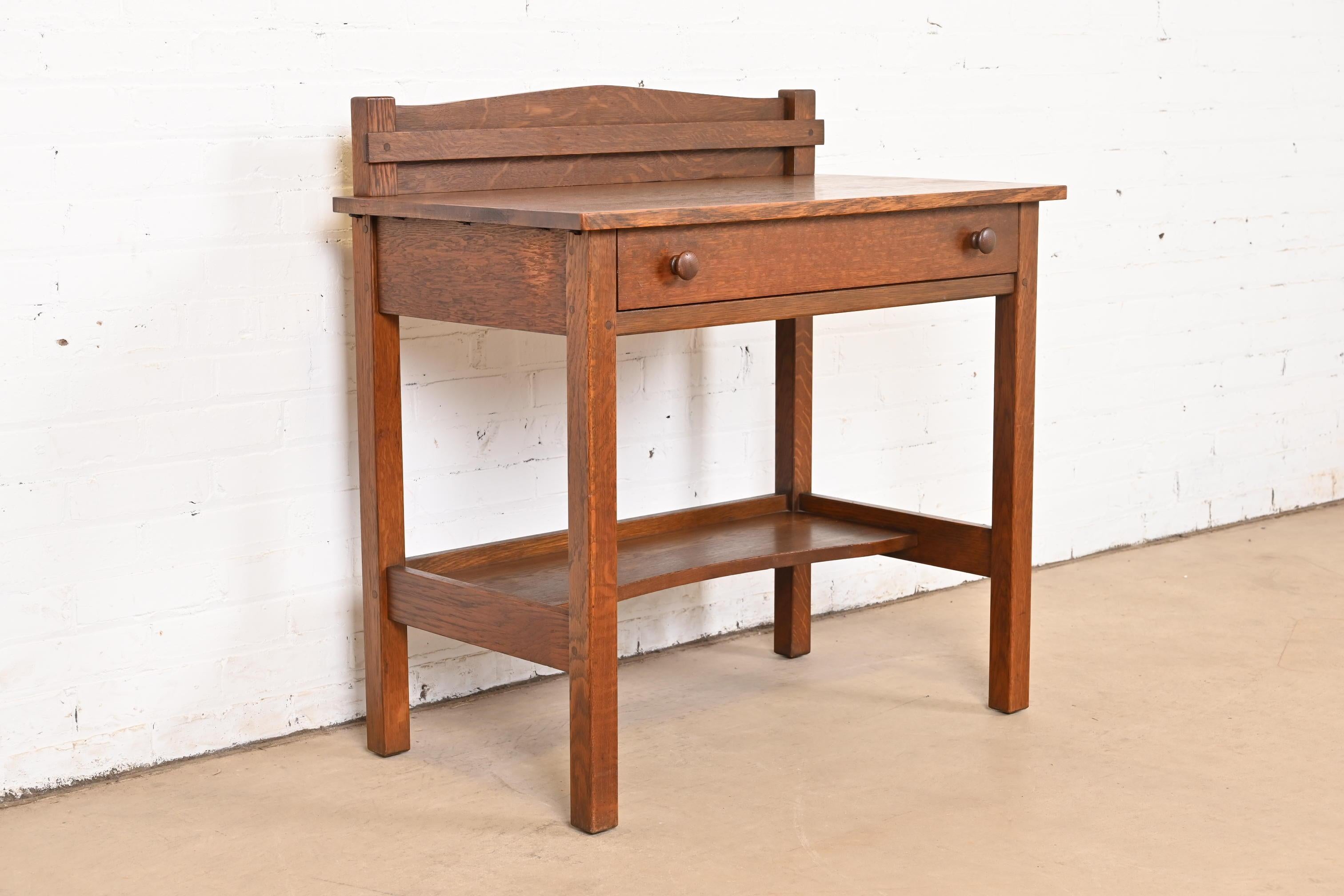 L. & J. G. Stickley Antike Mission Eichenholz Arts & Crafts Servier- oder Schreibtisch (Frühes 20. Jahrhundert) im Angebot
