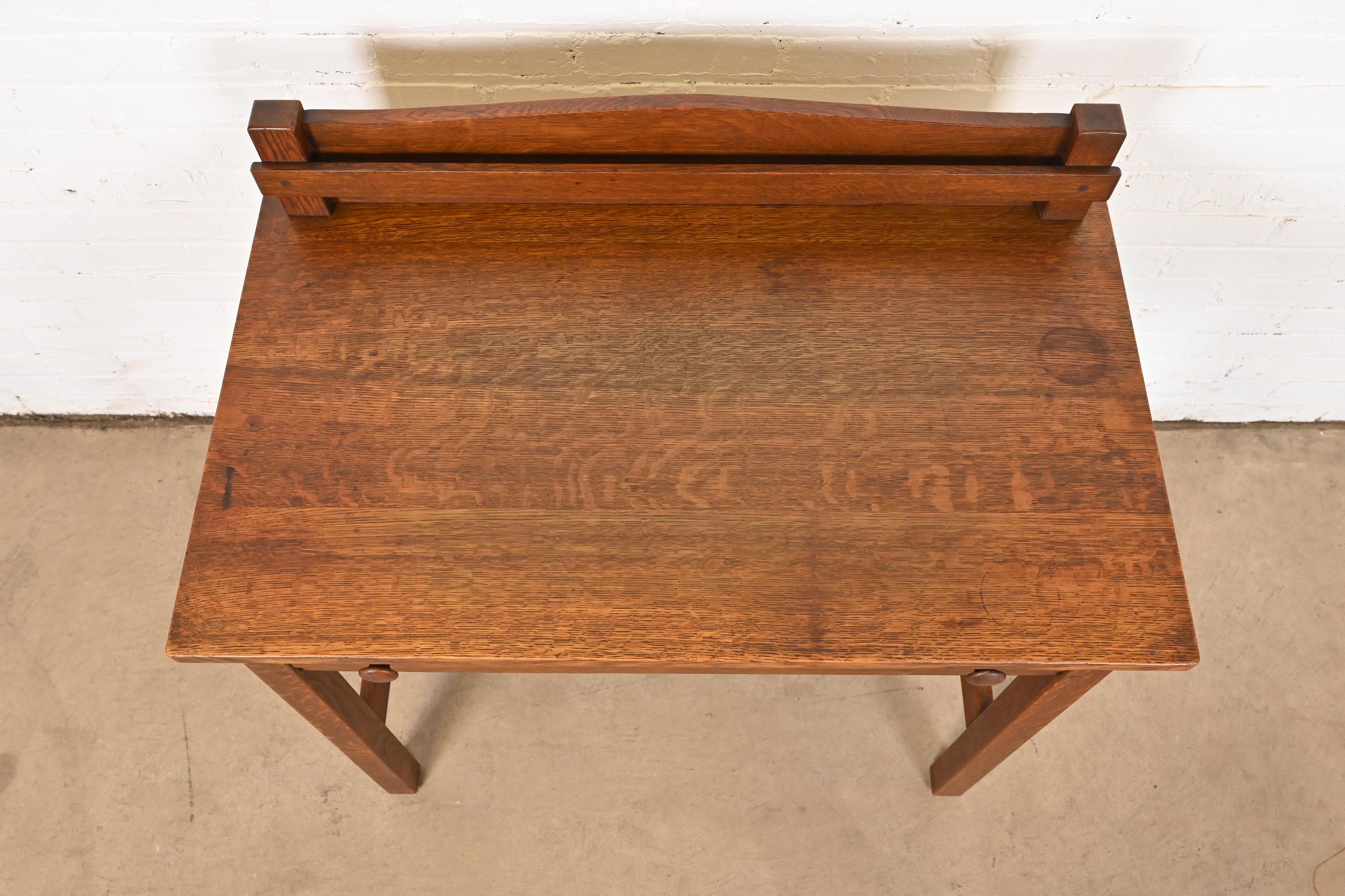 L. & J. G. Stickley Antike Mission Eichenholz Arts & Crafts Servier- oder Schreibtisch im Angebot 1