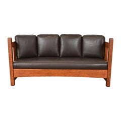 L. & J. G. Stickley Antique Mission Oak Arts & Crafts Settle Sofa, Circa 1910