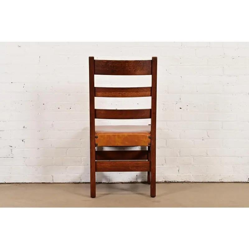 L. & J. G. Stickley Antiker Mission Arts & Crafts Beistellstuhl aus Eiche, CIRCA 1910 im Angebot 3