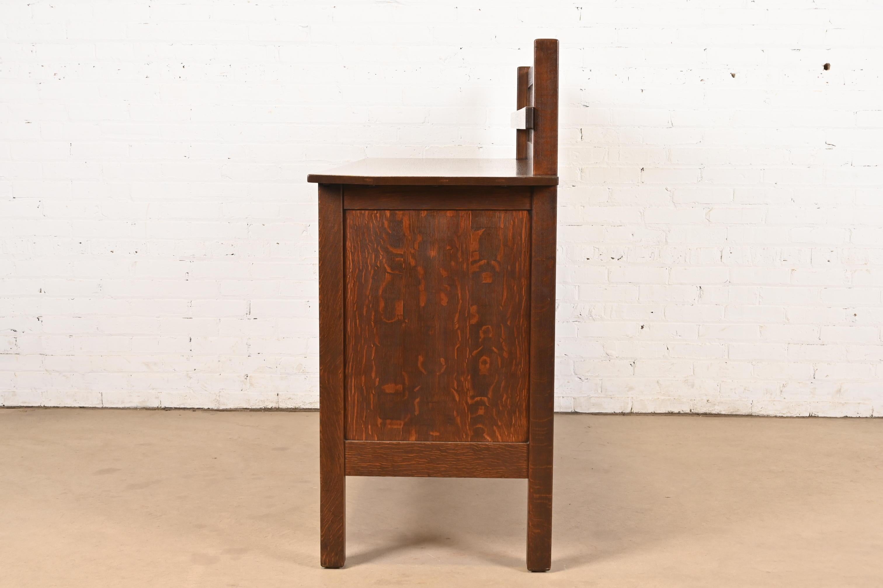 L. & J. G. Stickley Antikes Missions-Sideboard aus Eichenholz im Arts and Crafts-Stil, neu lackiert im Angebot 5