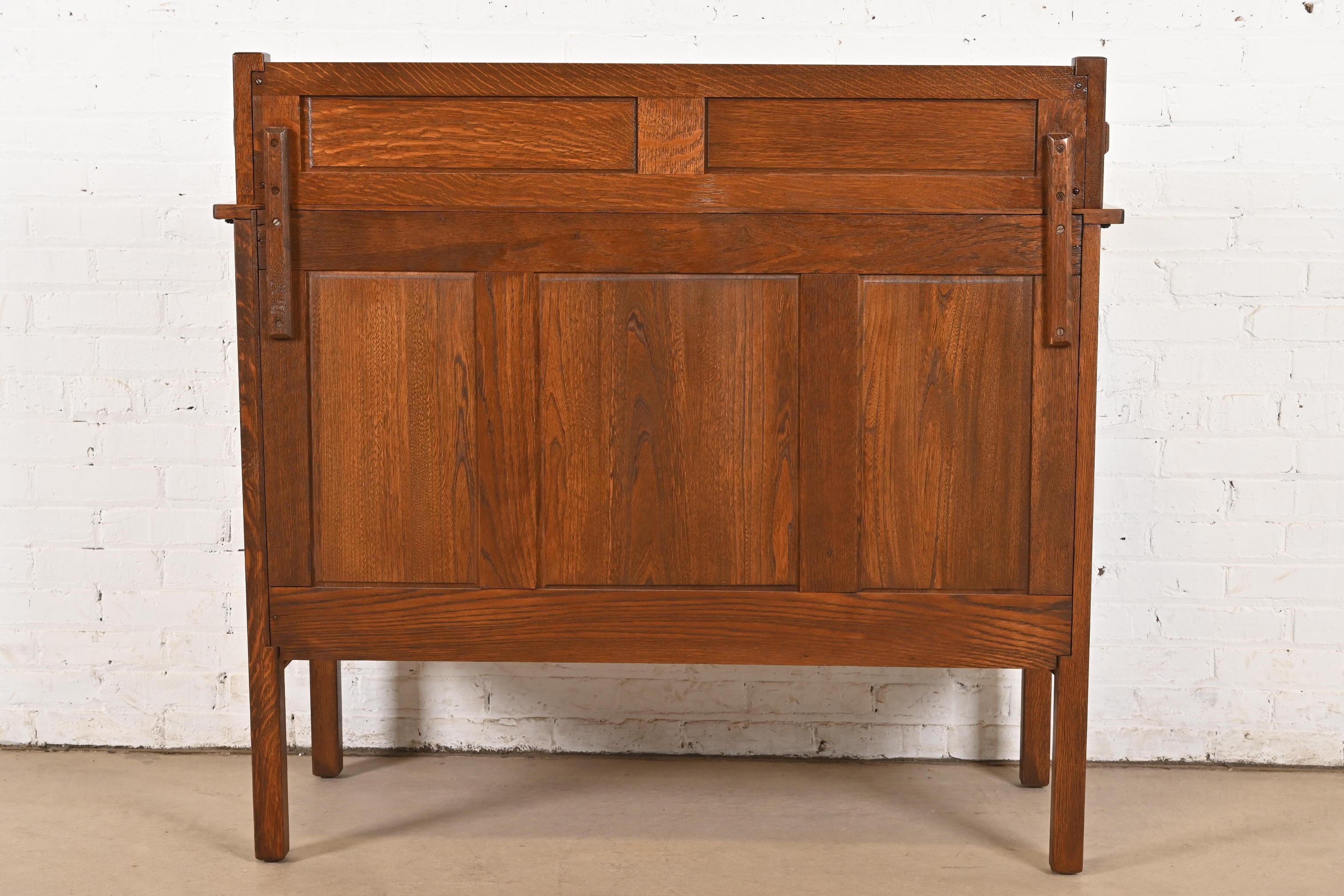 L.L.A. & G.J. Stickley Antica credenza Mission Arts & Crafts in quercia, rifinita in vendita 5