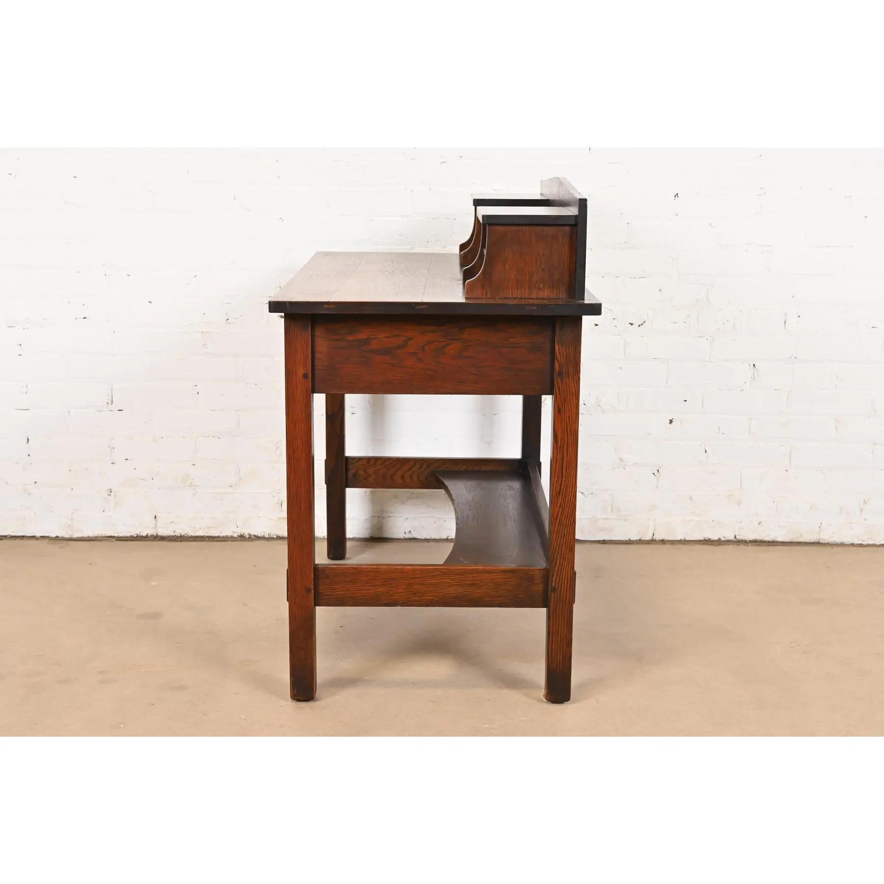 Bureau Mission en chêne Arts & Crafts de L. & J. G. Stickley, vers 1900 en vente 3