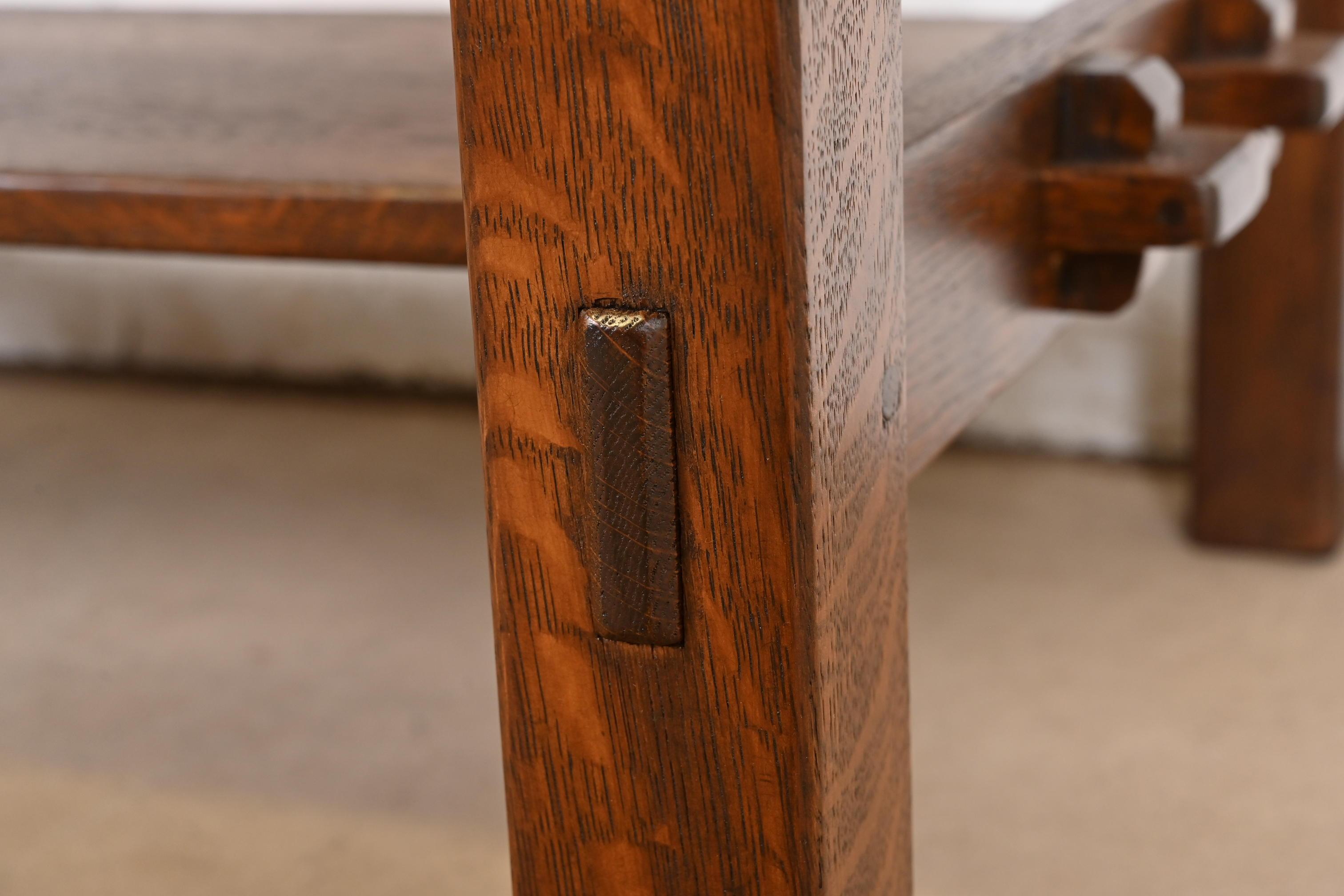 L. & J. G. Stickley Escritorio antiguo Mission Arts & Crafts de roble, repasado en venta 7