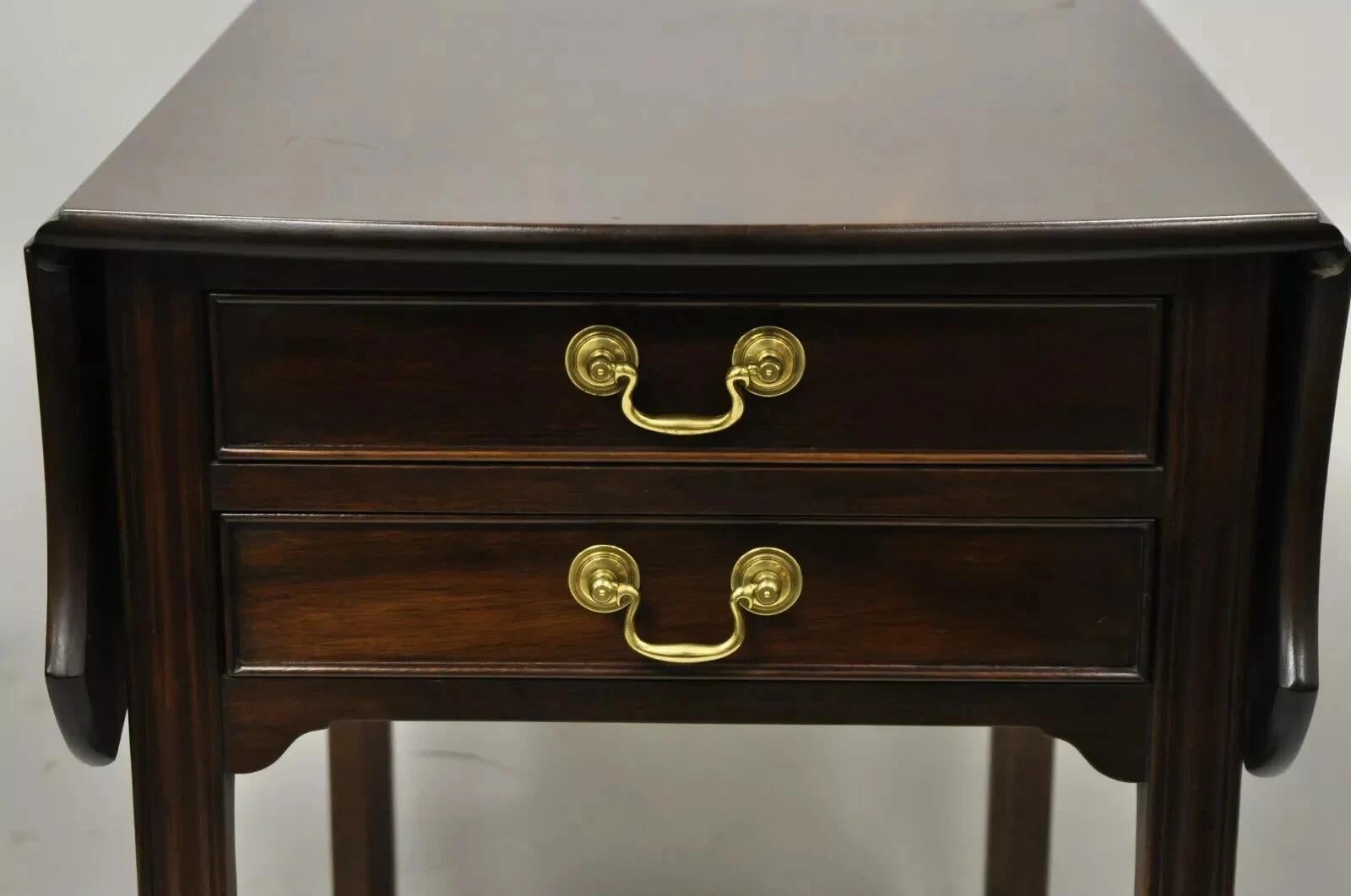 Unknown L & J G Stickley Georgian Solid Mahogany Drop Leaf Pembroke Lamp Side Table For Sale