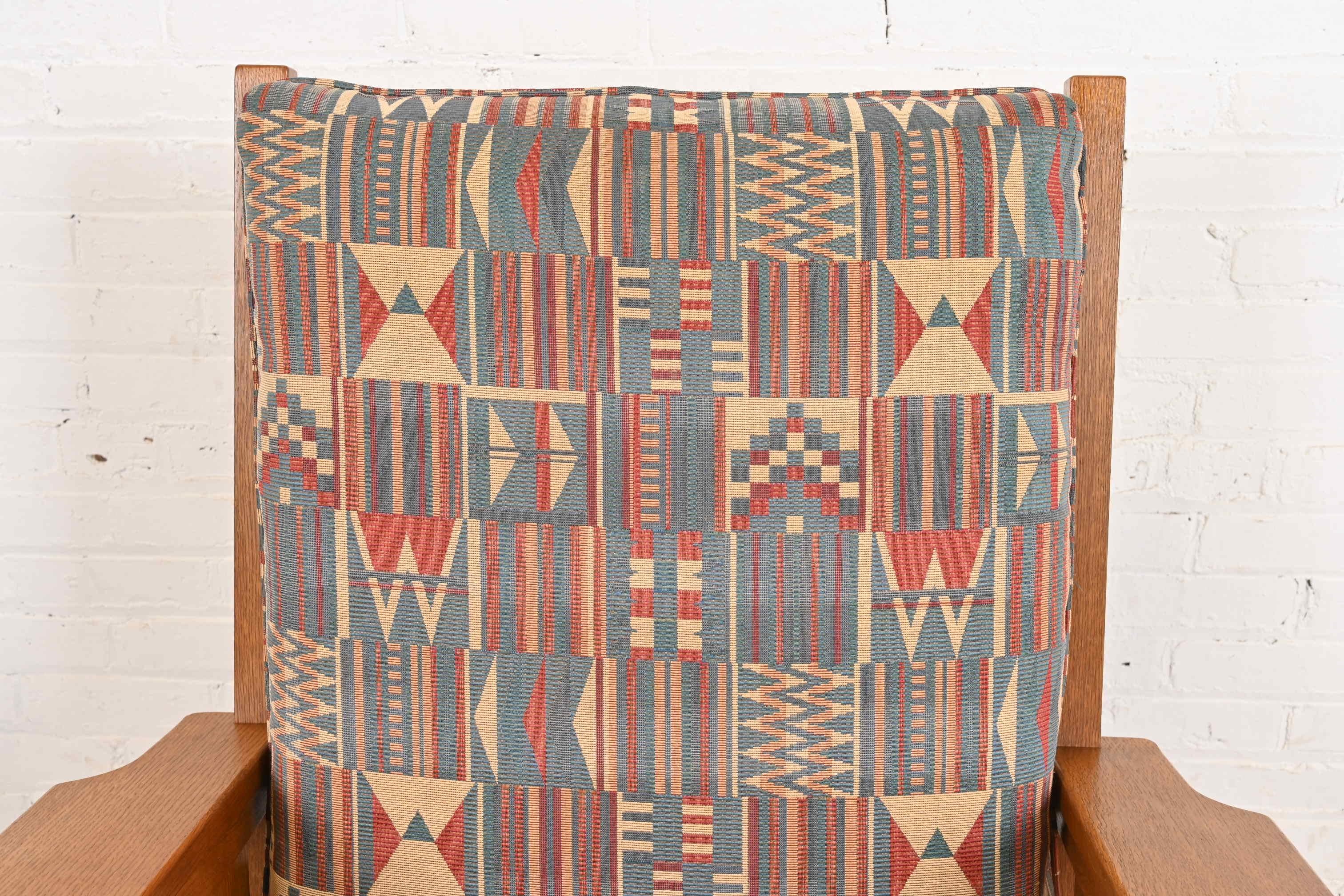 L. & J. G. Stickley Mission Oak Arts & Crafts Schaukelstuhl (Polster) im Angebot