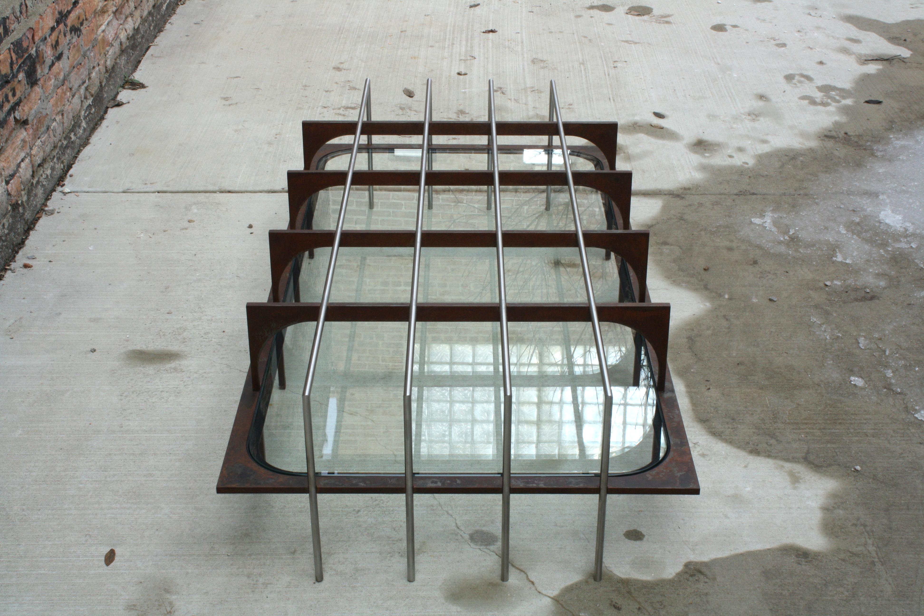 XXIe siècle et contemporain Table basse en verre et acier « L » en édition limitée de Laylo Studio en vente