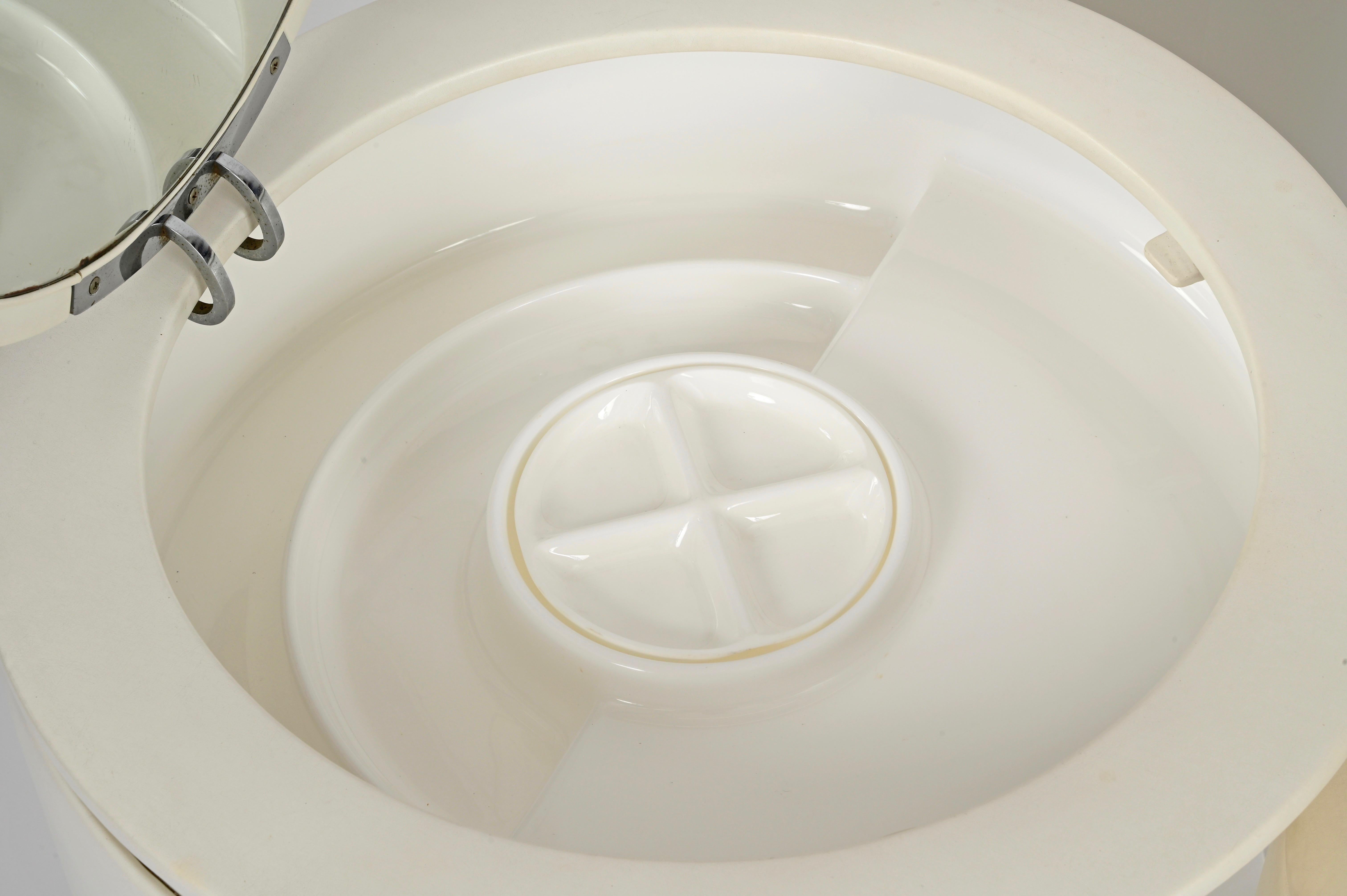 L. Massoni Dilly Dally White Leather Vanity Table by Poltrona Frau, Italy 1960s in vendita 5