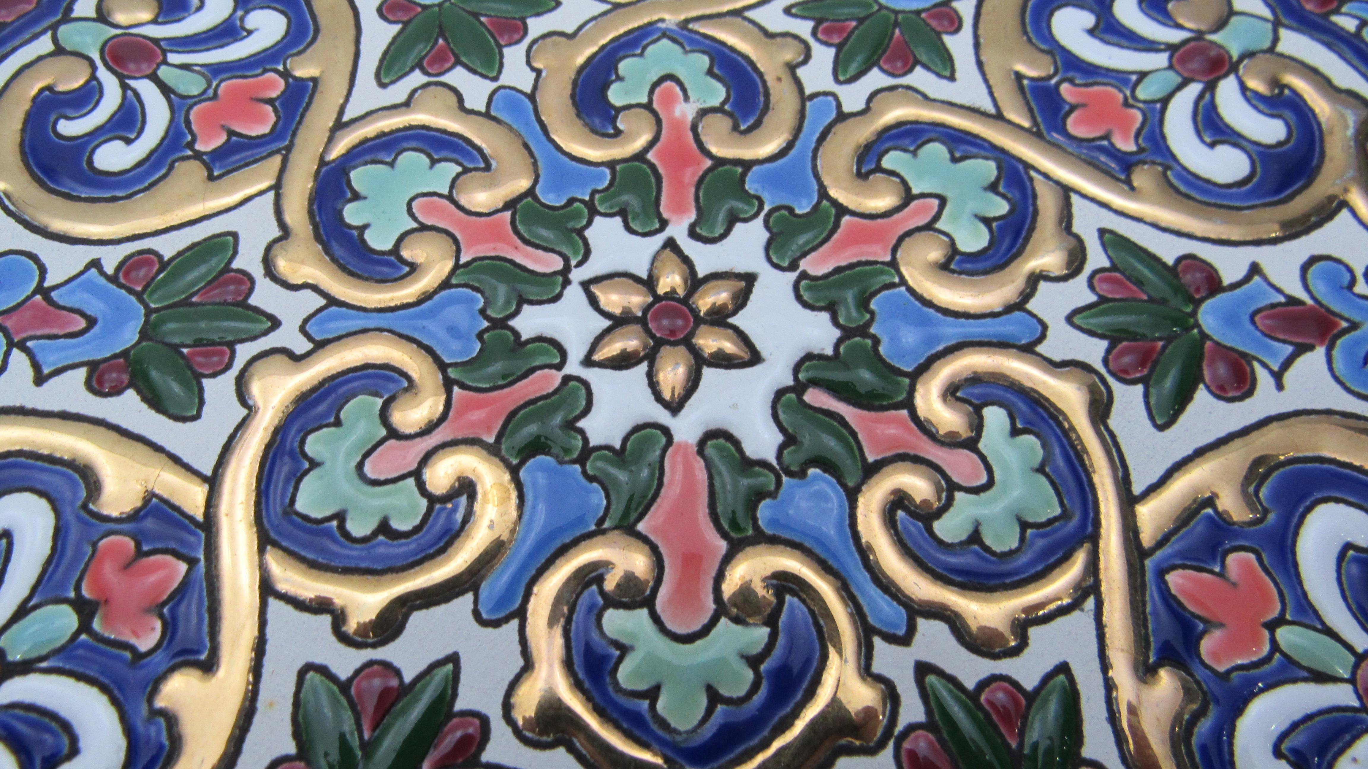 Assiette à gâteau L Moreno Sevillarte émaillée en or bleu-gris 24 carats Neuf - En vente à Miami, FL