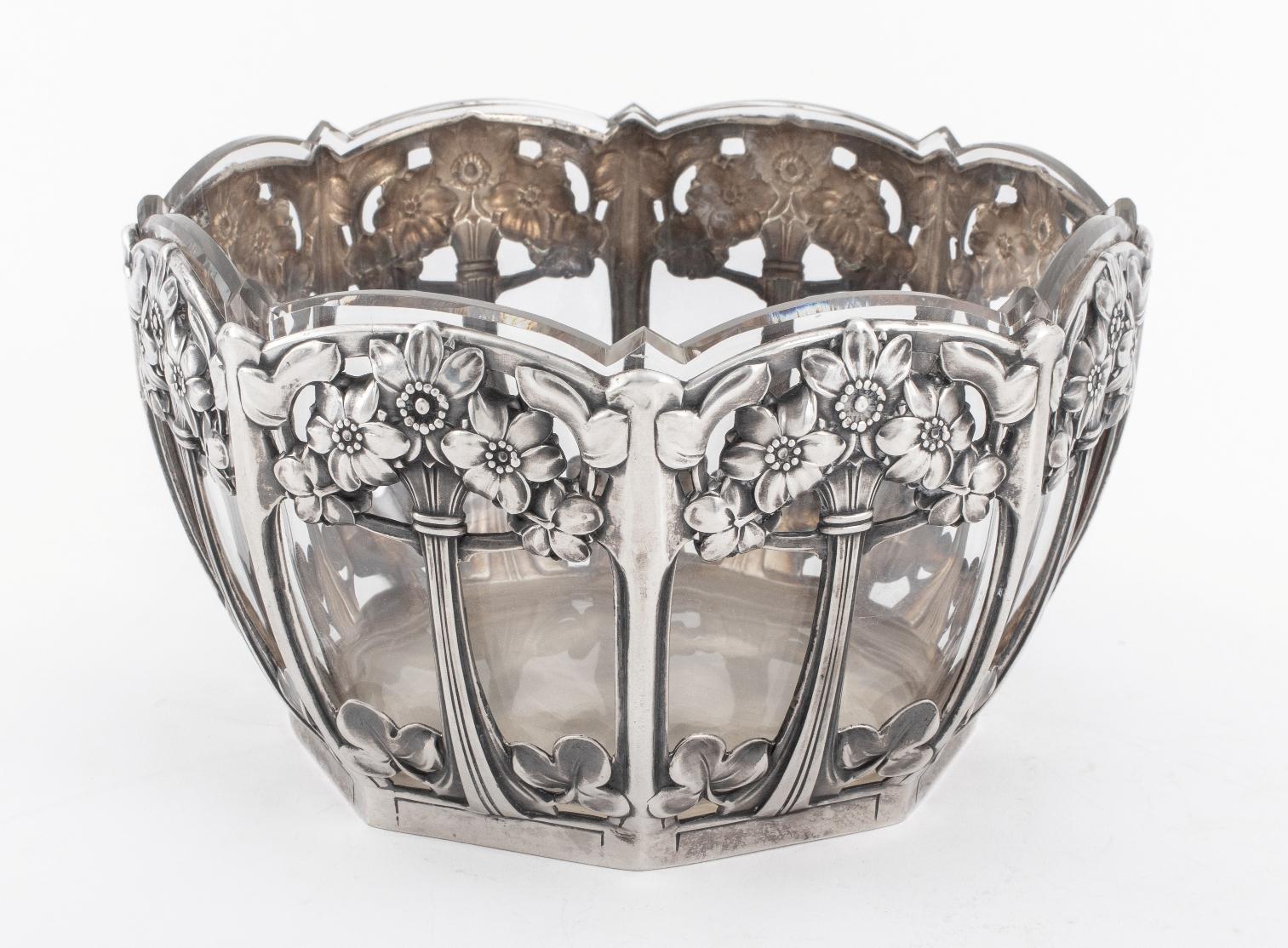 Lazarus Posen Witwe (Germany, 1869-1938) Berlin Jugendstil silver mounted glass bowl, marked 