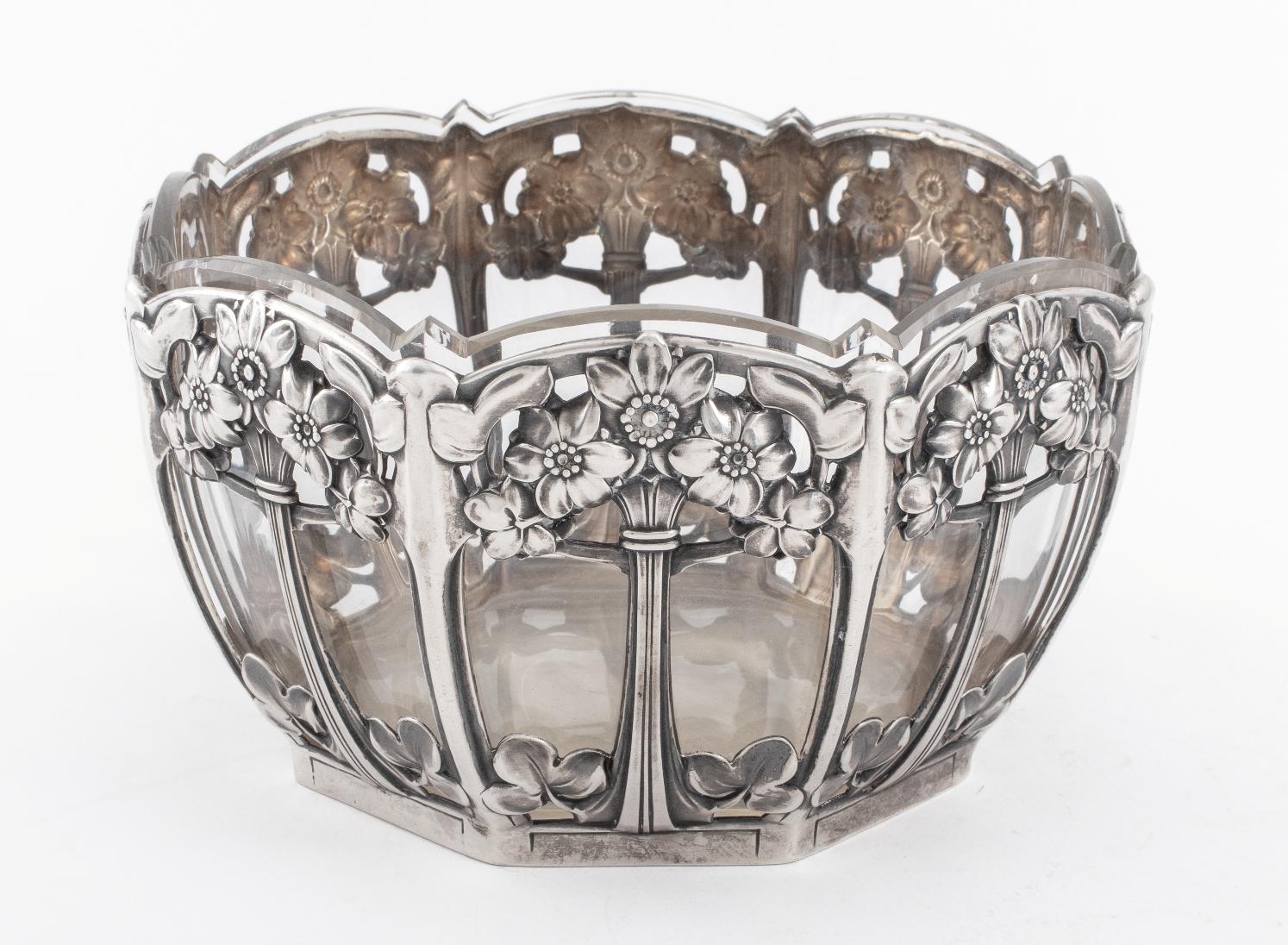 L. Posen Jugendstil Silver and Glass Bowl, circa 1905 In Good Condition For Sale In New York, NY