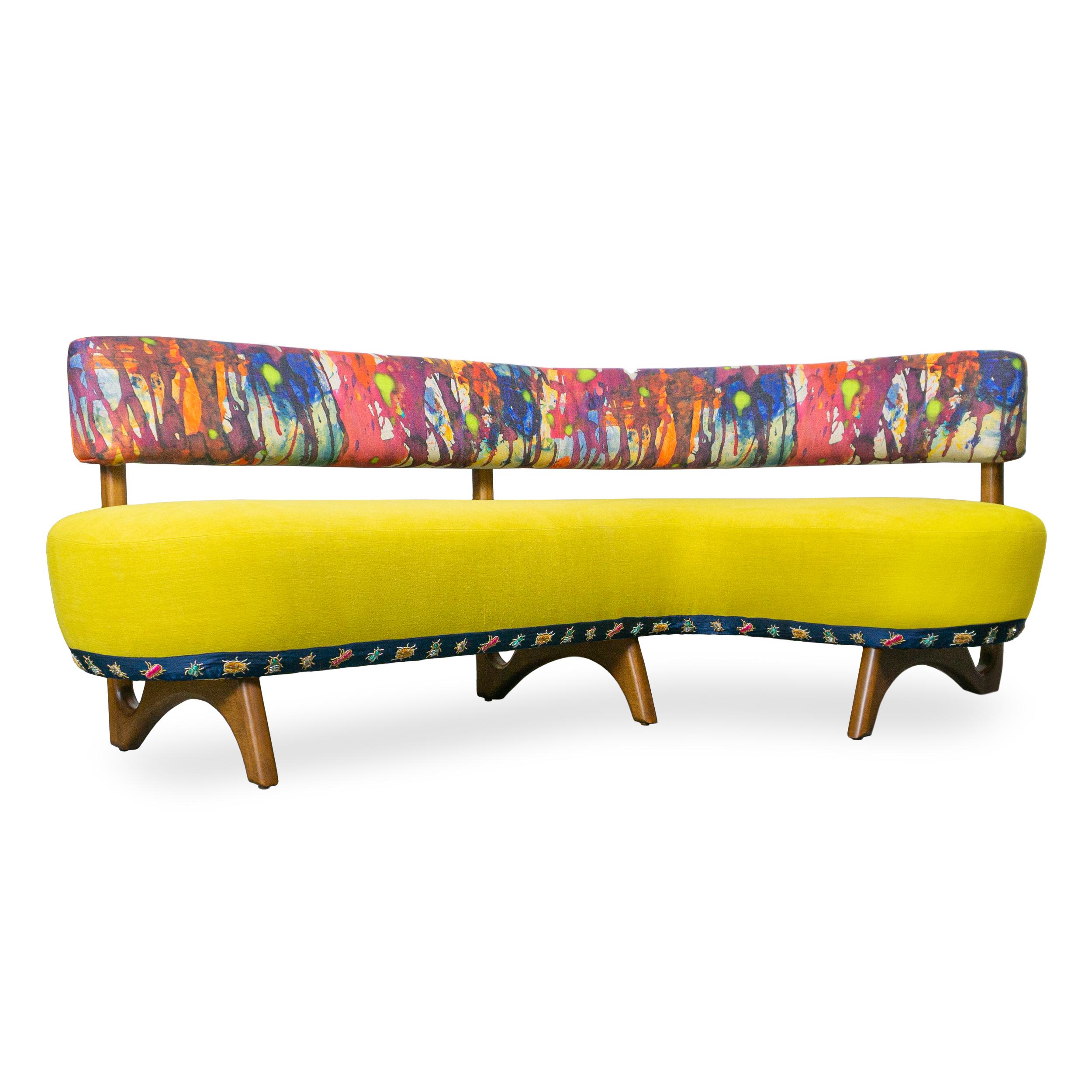Moderne Banquette en forme de L avec lin aquarelle multicolore et lin jaune, personnalisable en vente