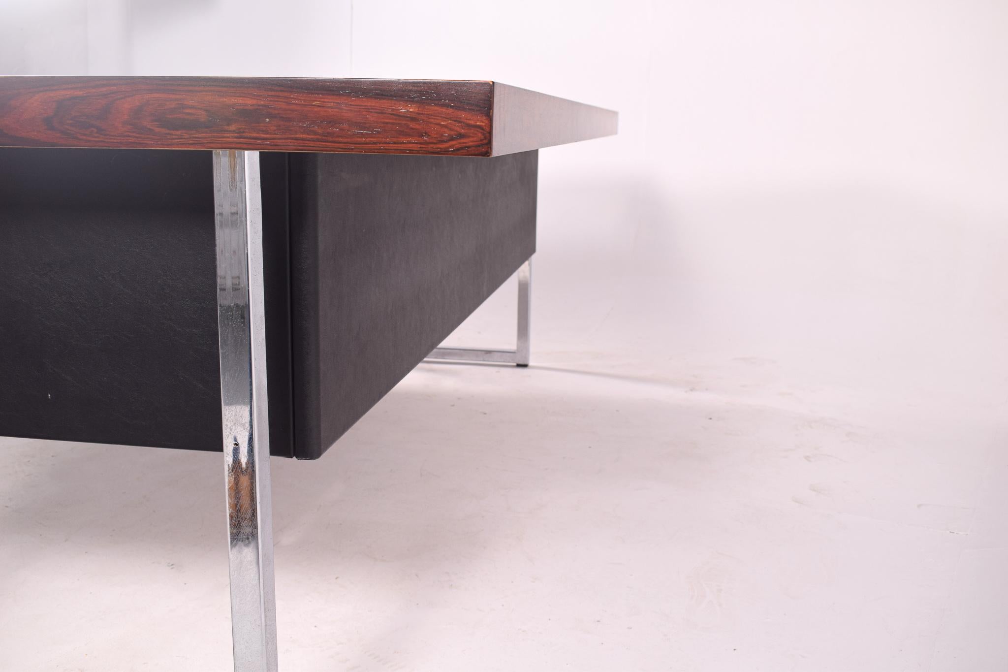 L-Shaped Desk in Rosewood by Gordon Russell 6