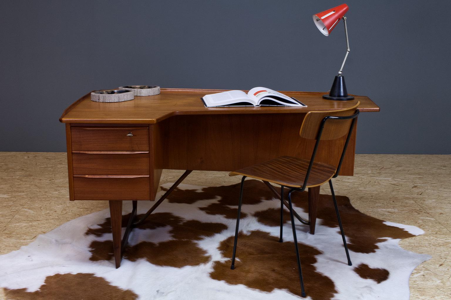 Danish L shaped Teak Desk by Peter Løvig Nielsen Scandinavian Modern Design, 1960s