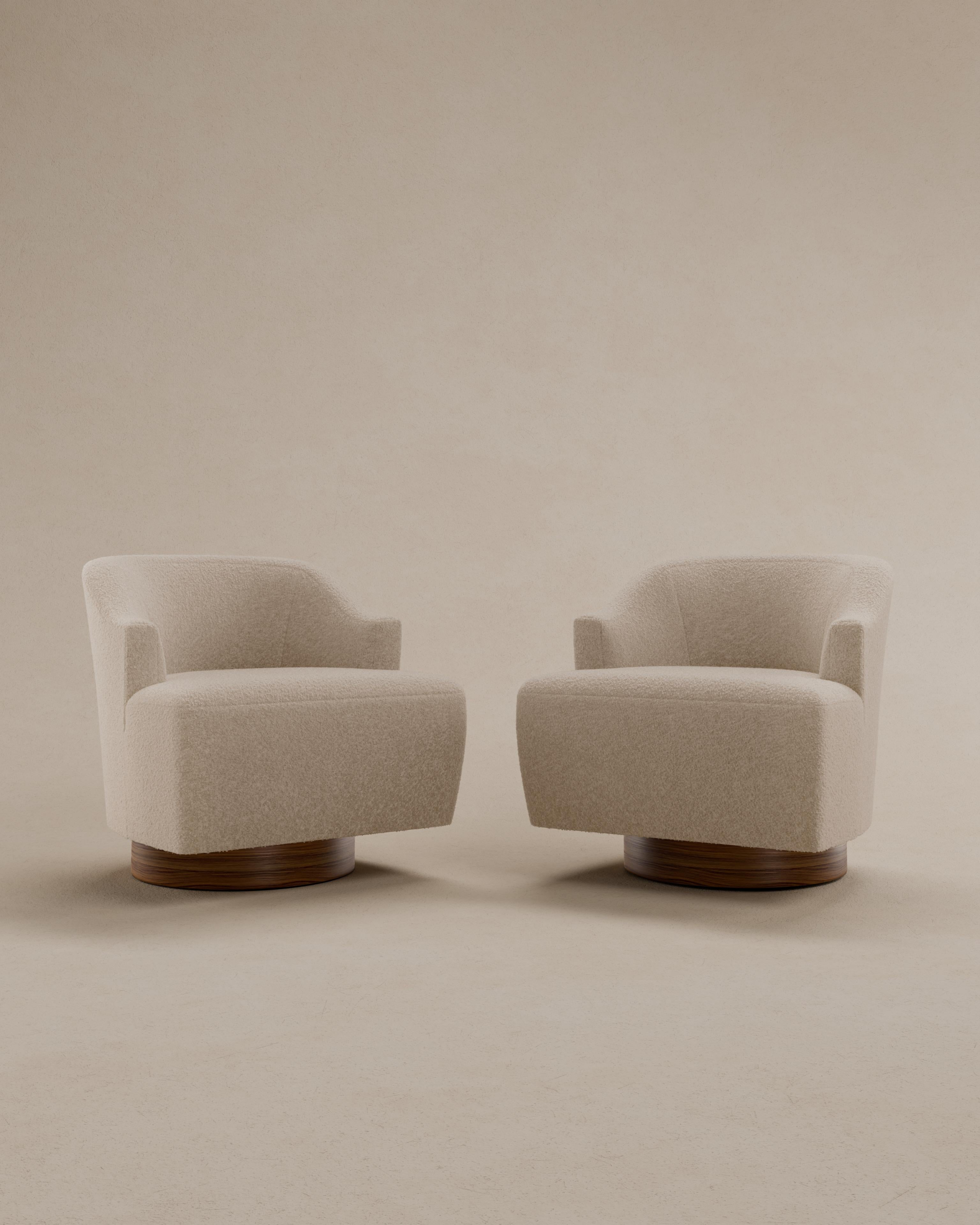 L.01 Swivel Lounge Chair / Natural Walnut by Lusano im Angebot 1