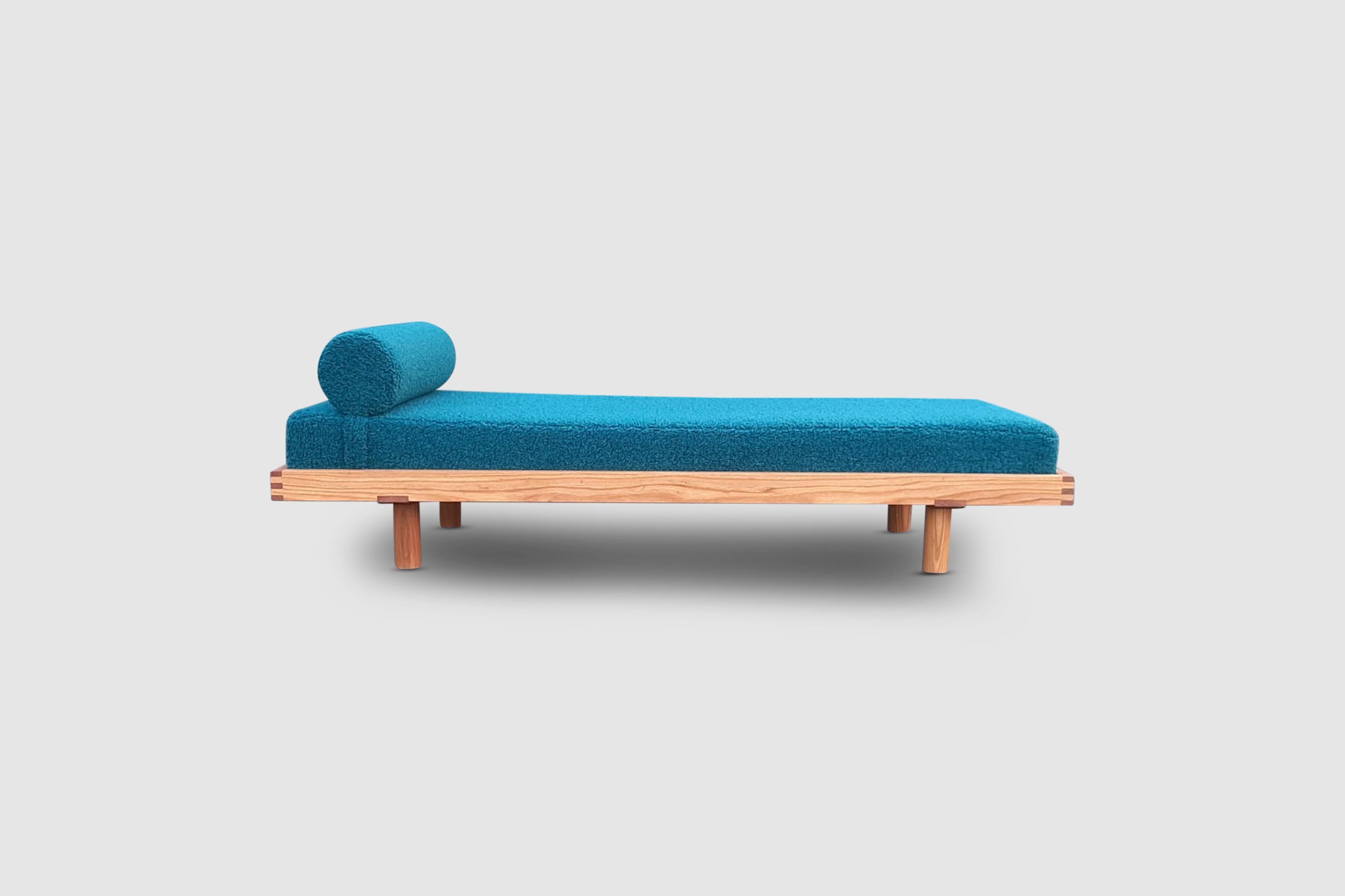 Mid-Century Modern L01E Elm and Bouclé Daybed by Pierre Chapo for Chapo S.A