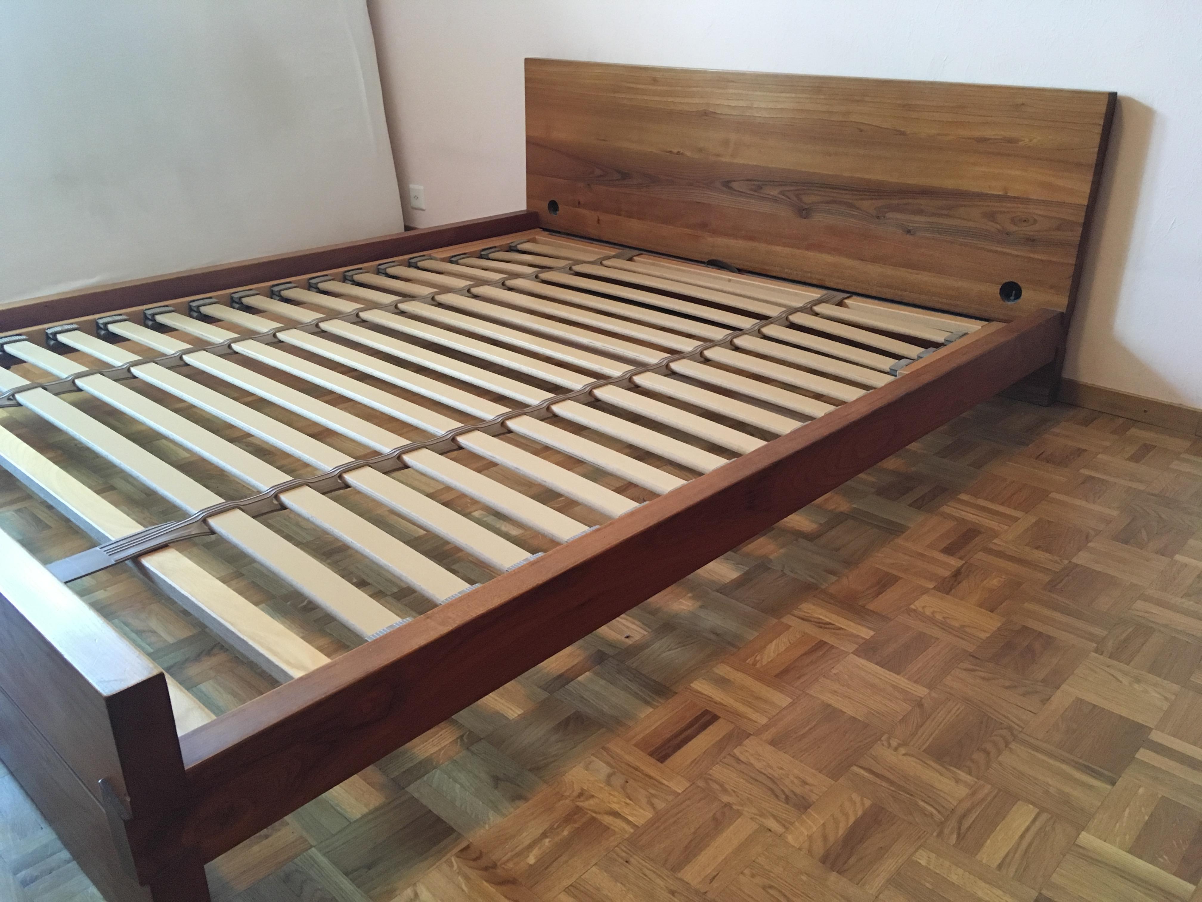 L02 Solid Elm Bed by Pierre Chapo 2