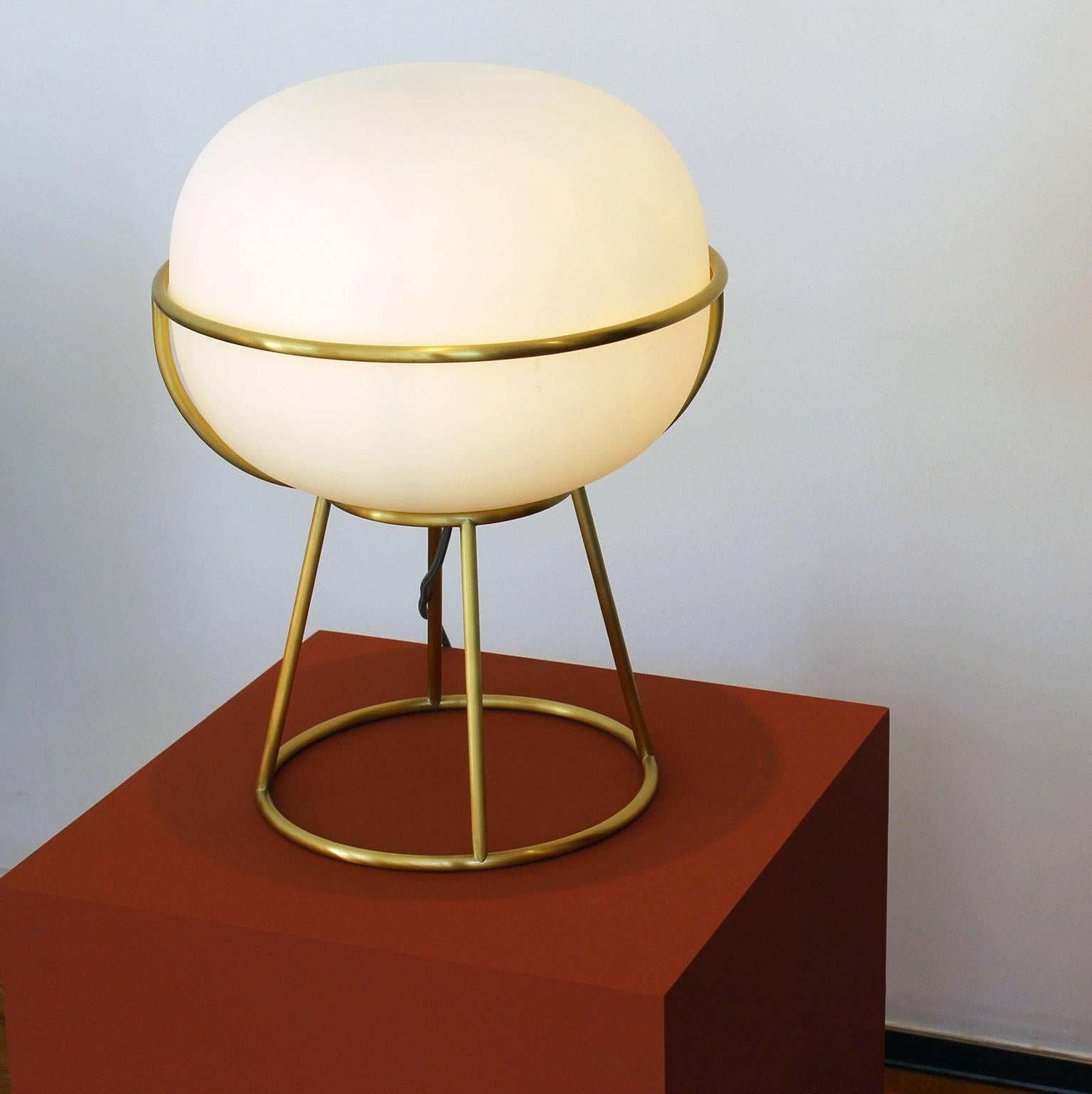 L88 Table Lamp in Opal Glass and Brass For Sale 2