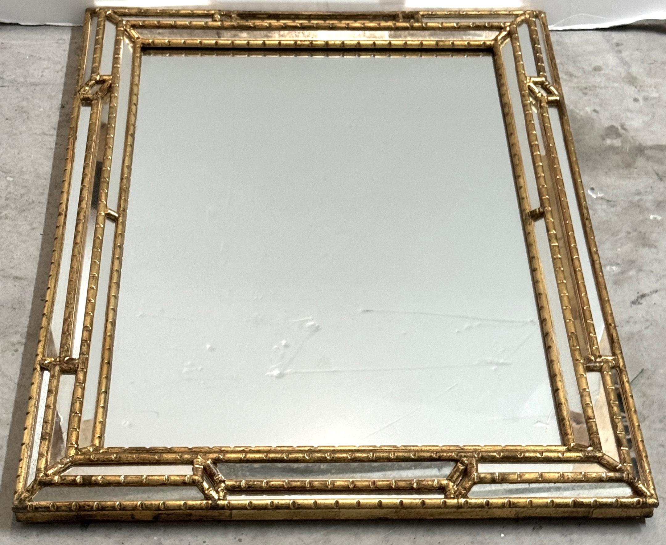La Barge Italienischer Giltwood geschnitzt Rechteckiger Geometrischer Spiegel (Moderne) im Angebot