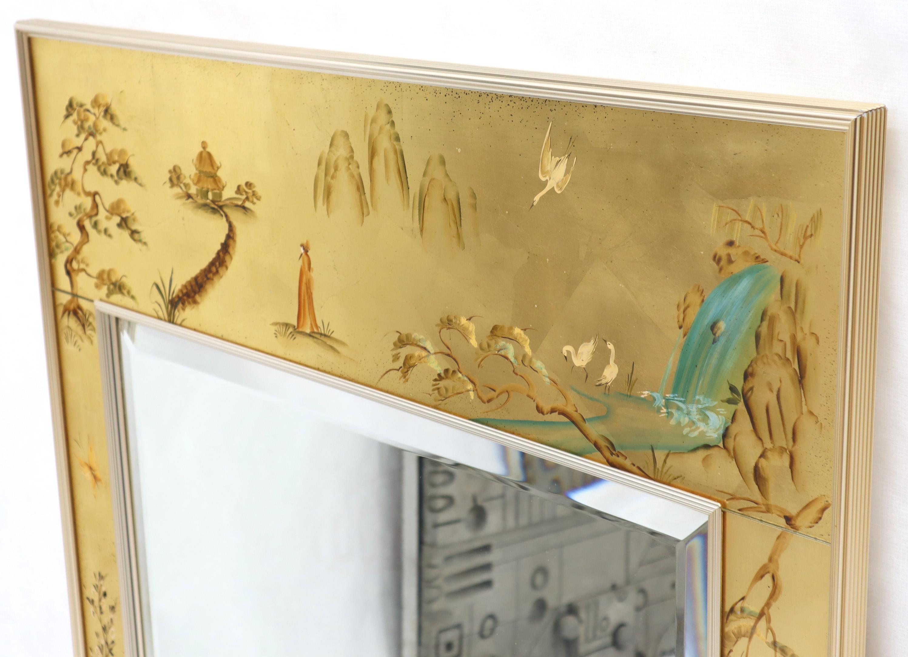 Miroir décoratif à cadre rectangulaire en feuille d'or peint à l'envers par La Barge. Signé par l'artiste et daté de 1979.