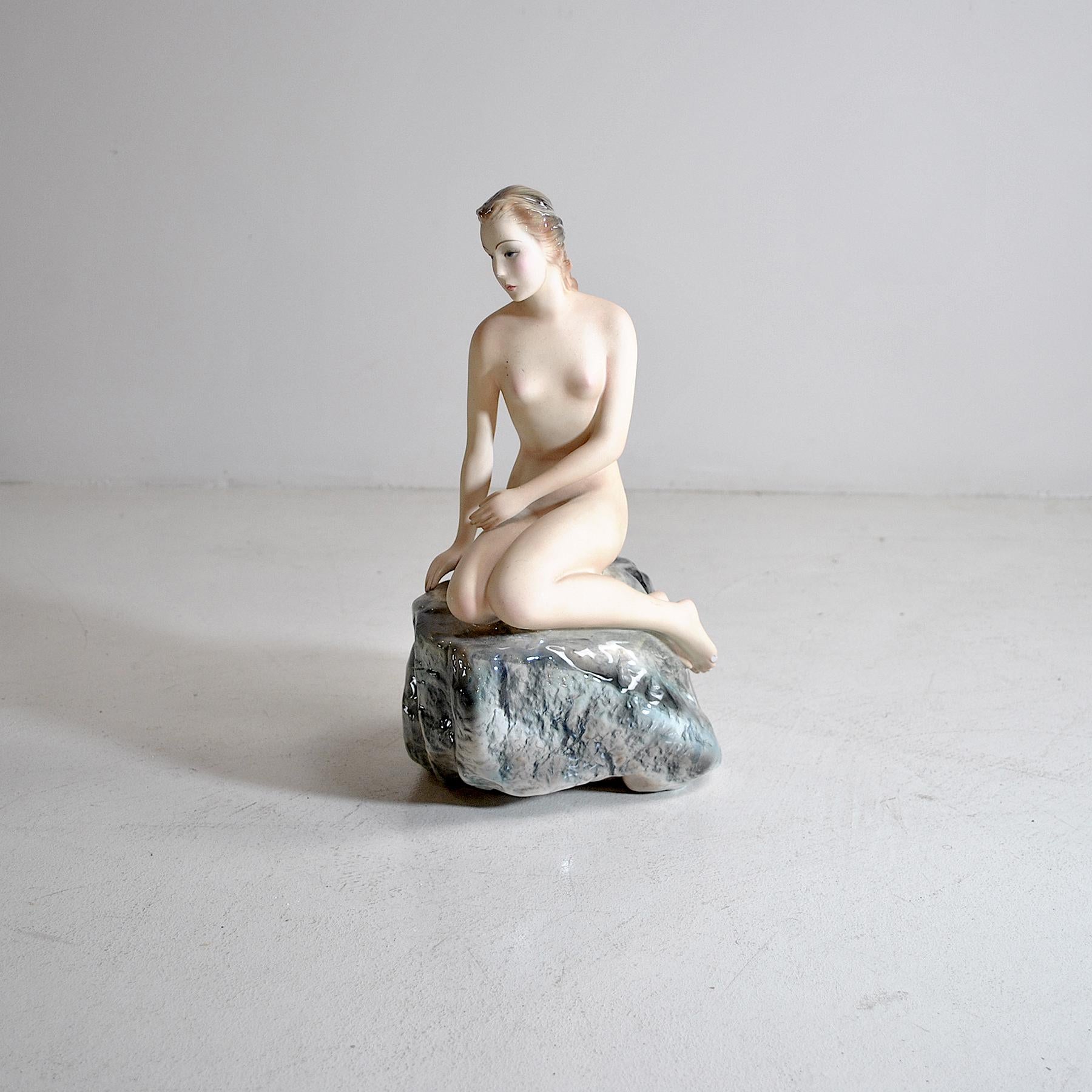 A ceramic by La Bertetti ogìf Clelia Bertetti Torino from the 1950s.

Clelia Bertetti in 1932, after leaving her job at the 