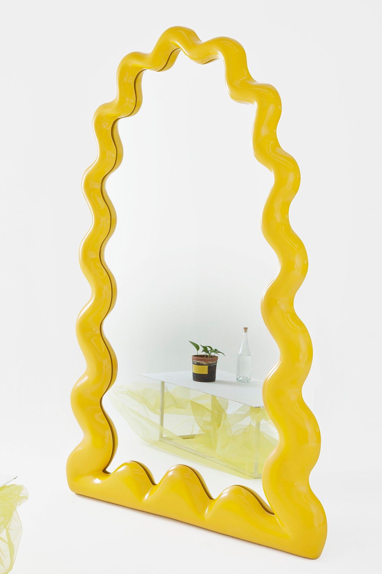 La Celebración Miroir de couleurs

Inspirée par la fluidité et le dynamisme de formes cinétiques inhabituelles, 