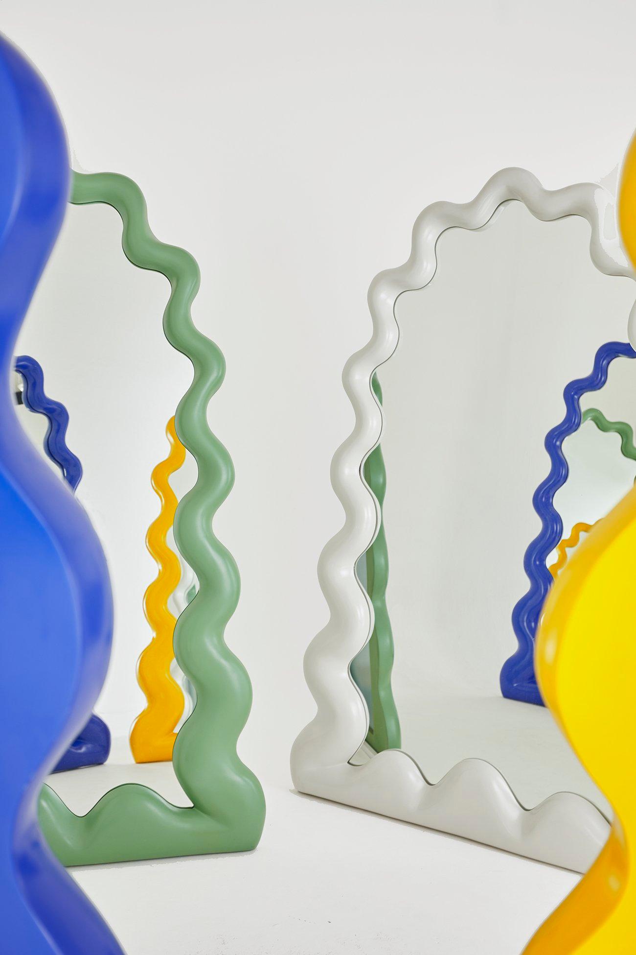 Moderne La Celebración Miroir de couleurs en vente