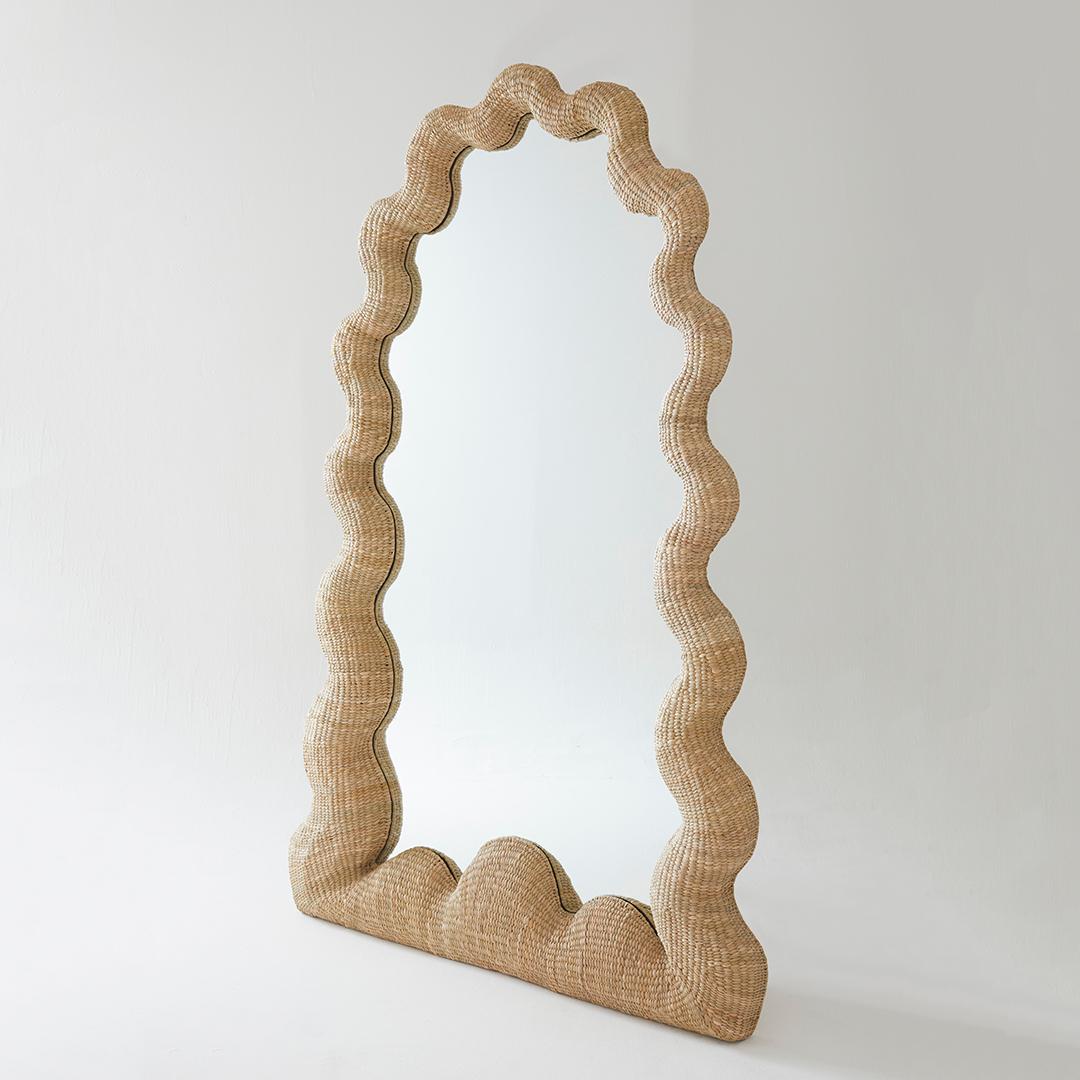 La Celebracion Floor Mirror in Off White  In New Condition For Sale In London, GB