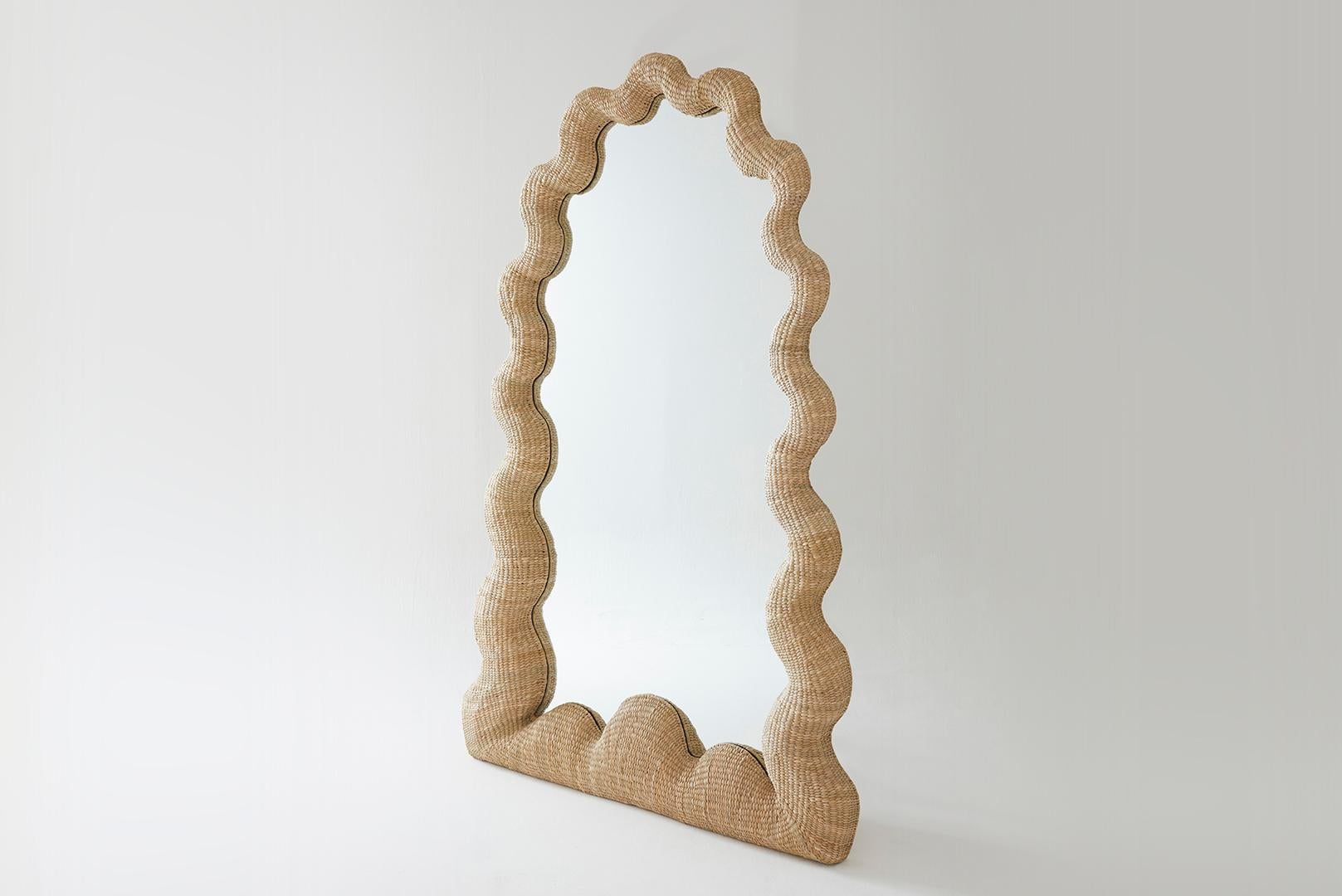 La Celebracion Floor Mirror in Salmon  For Sale 12