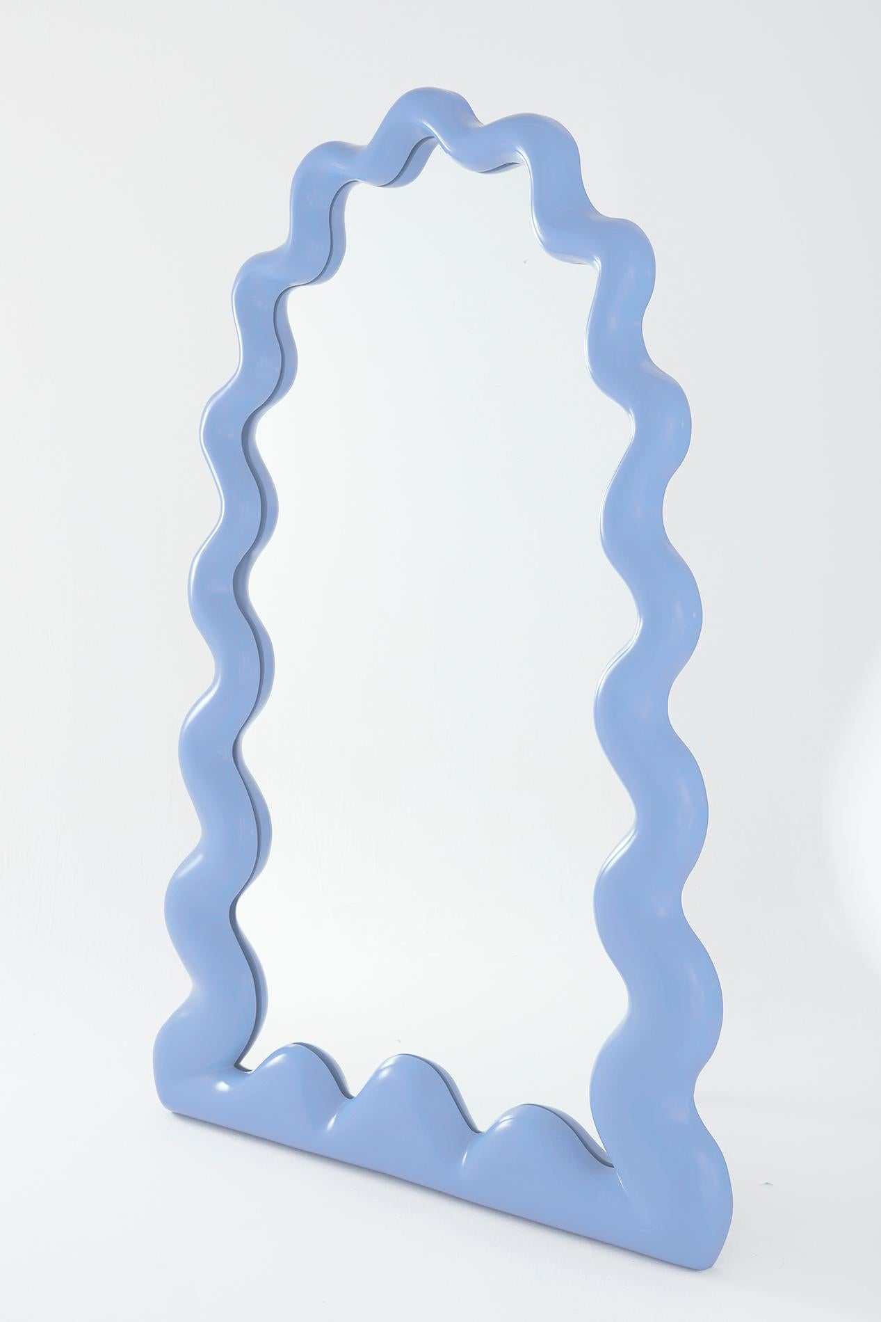 La Celebración Natural Floor Mirror in Colored Fiberglass by Joyful Objects Yes ! en vente 1