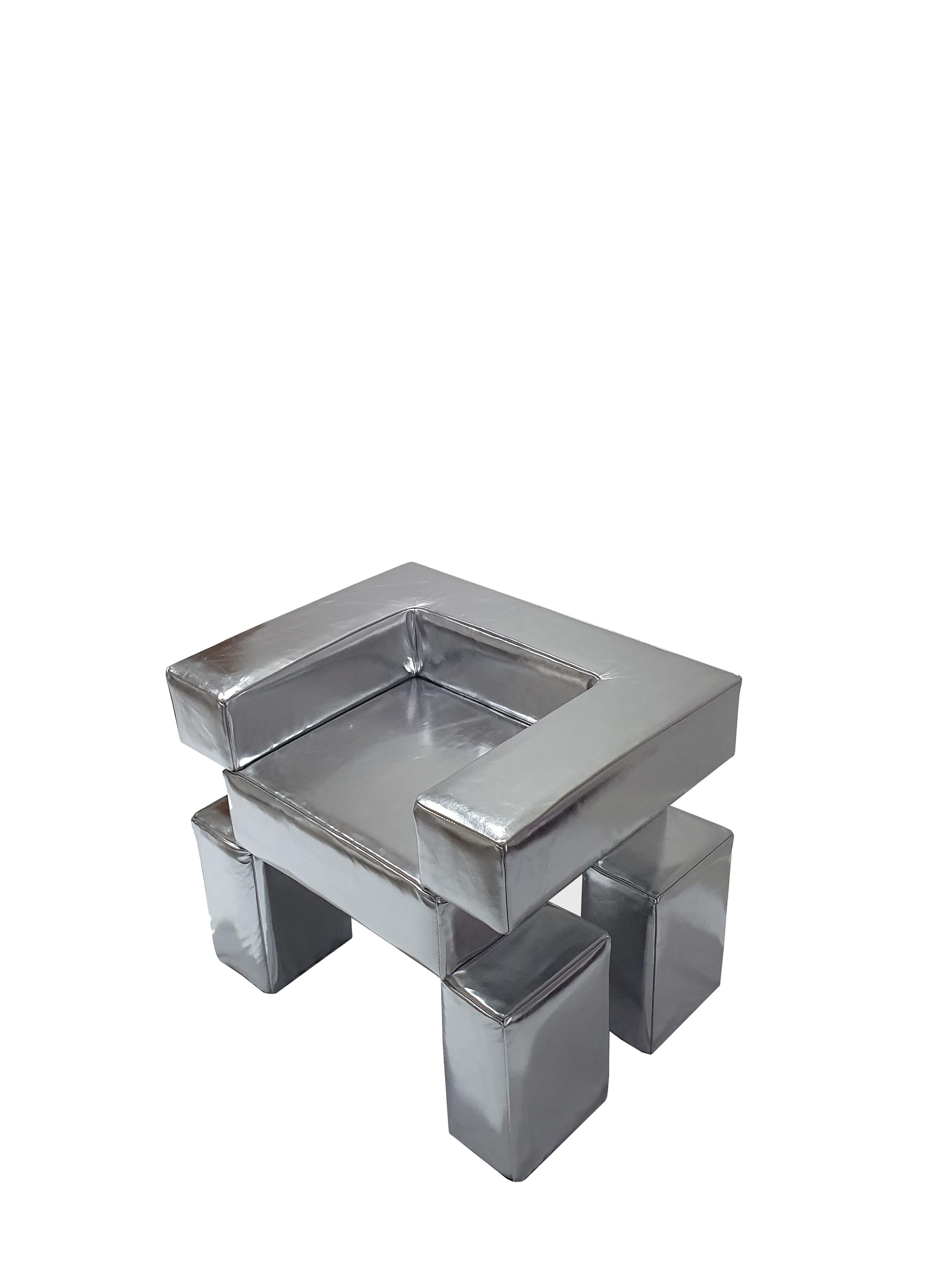 La Silla Escultórica Contemporánea 'Silver Británico en venta