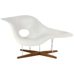 La Chaise von Charles & Ray Eames für Vitra