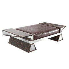 Otomana "La Ciliegia" con Acero Inoxidable, Nogal Nudo, Hecha a Mano, Estambul