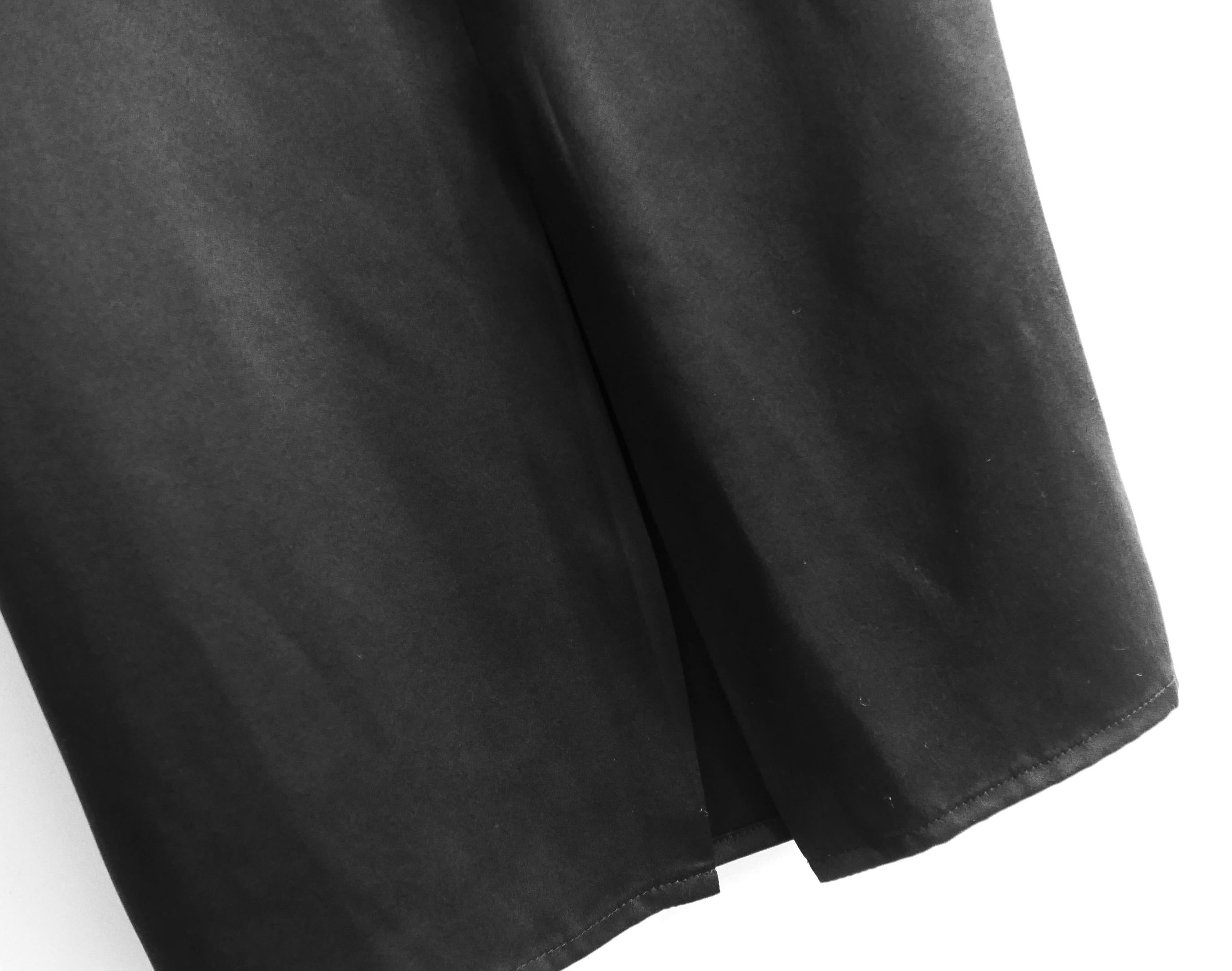 The Collective - Robe longue en soie noire Excellent état - En vente à London, GB