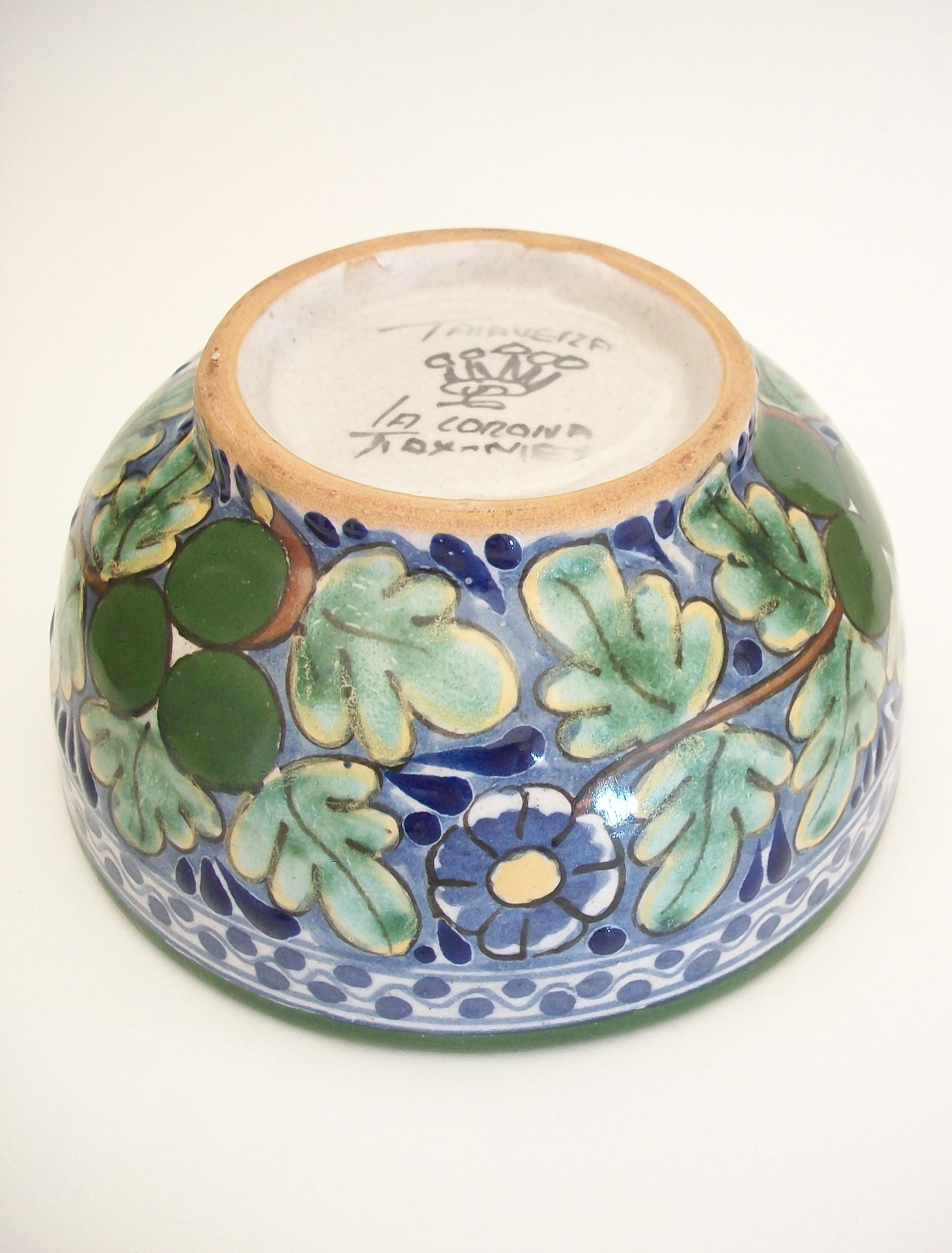 LA CORONA, Vintage Hand Painted Talavera Pottery Bowl, Mexico, 20th Century For Sale 3