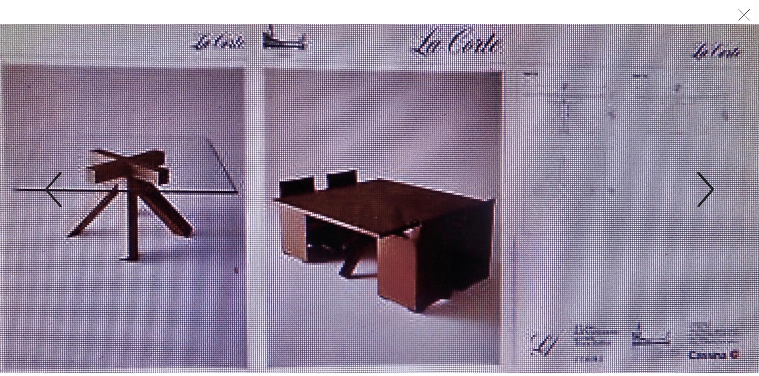 La Corte Walnut and Glass Dining Table by Mario Bellini for Cassina 1970s For Sale 4