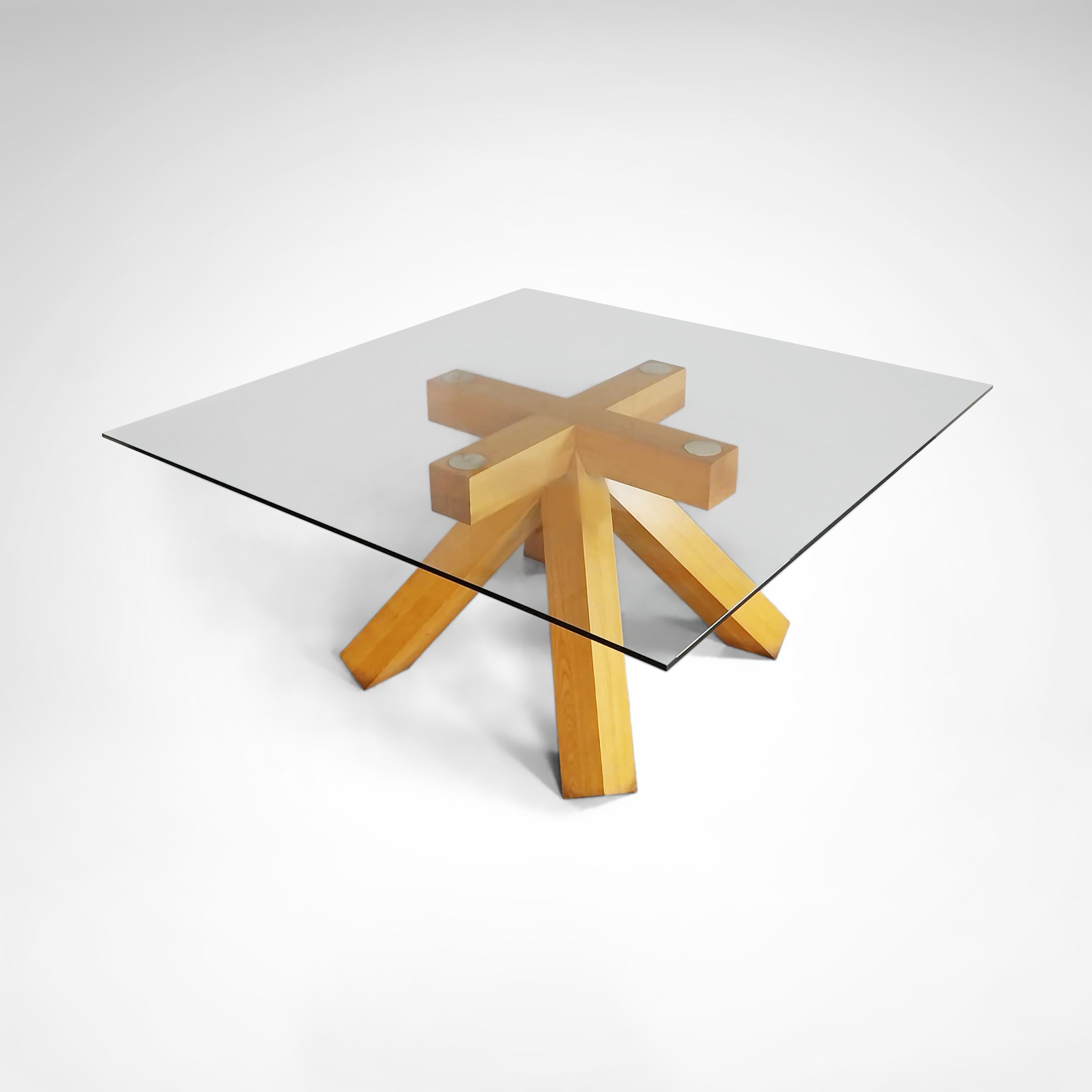 Mid-Century Modern La Corte Walnut and Glass Dining Table by Mario Bellini for Cassina 1970s