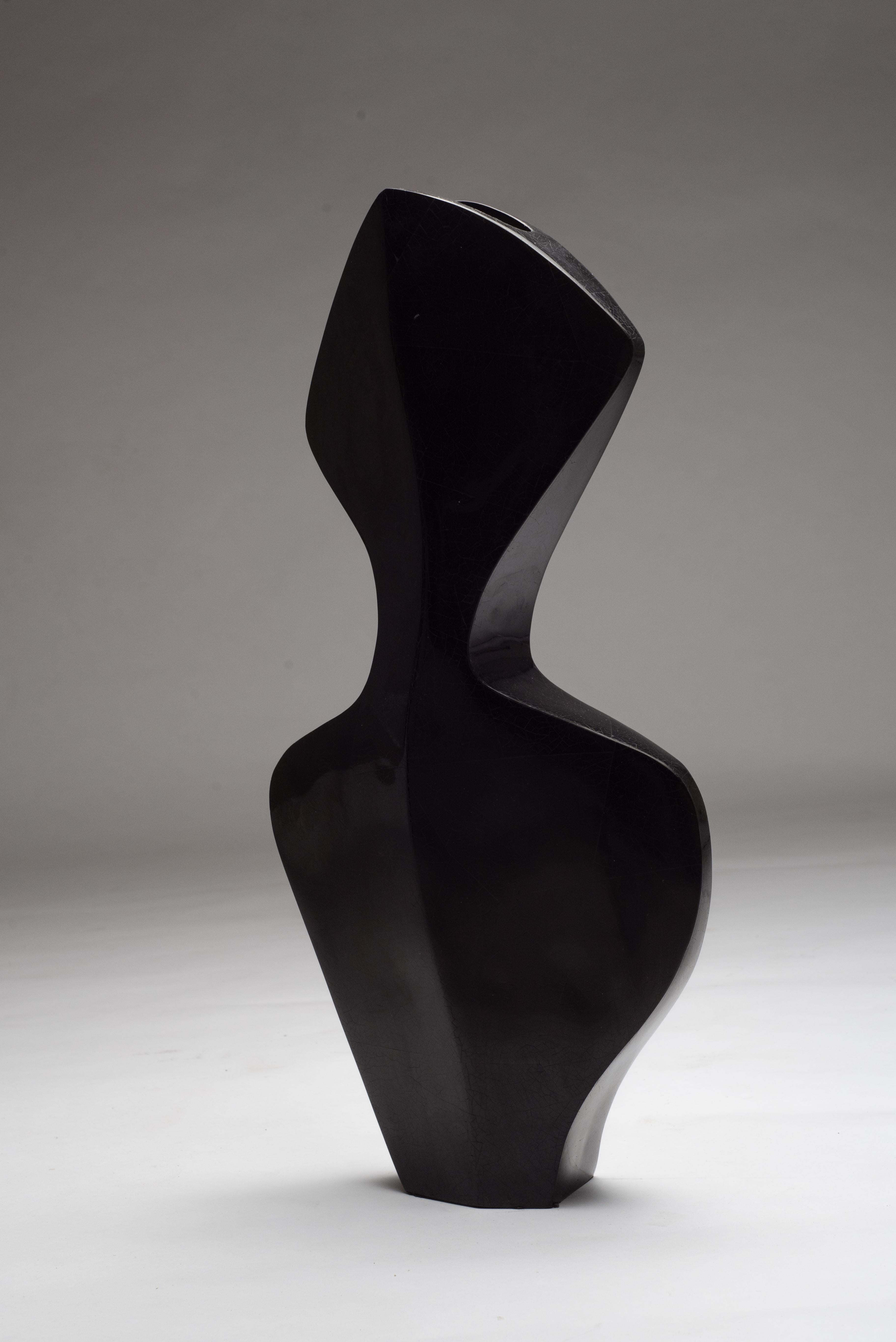Contemporary La Dame & La Femme Vases in Shagreen, Black Pen Shell by R&Y Augousti For Sale